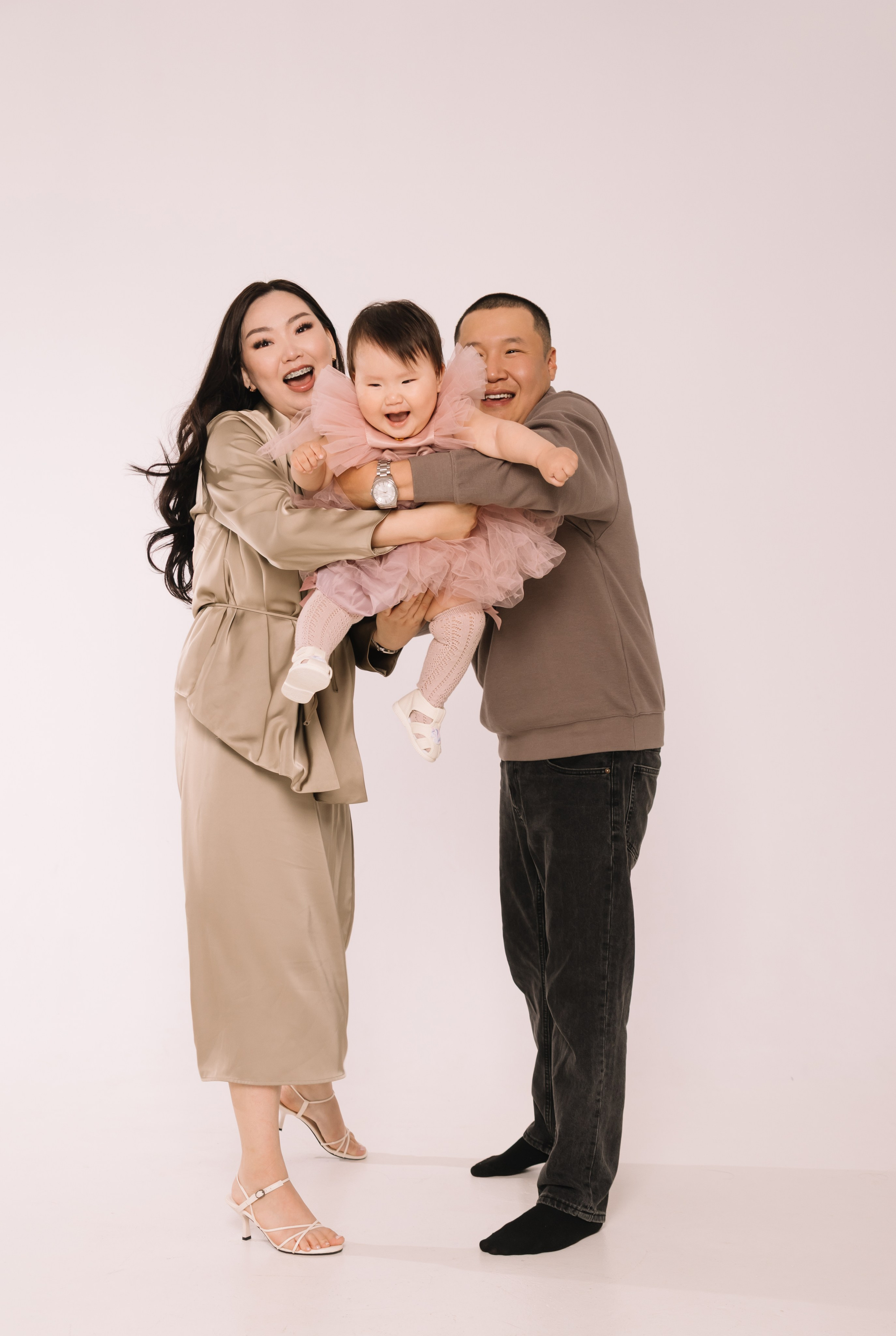 Кыра кыысчаан 1 сааһа. Фотограф Якутск Зоя Николаева