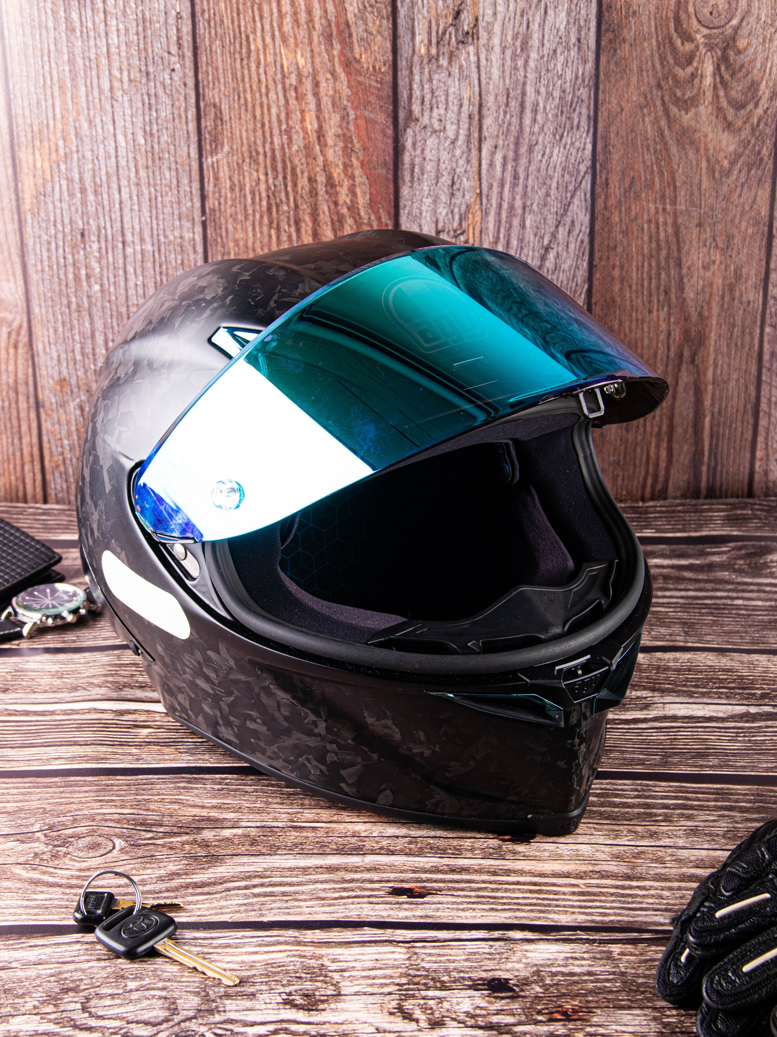 Мотоциклетный шлем. «Матрица»