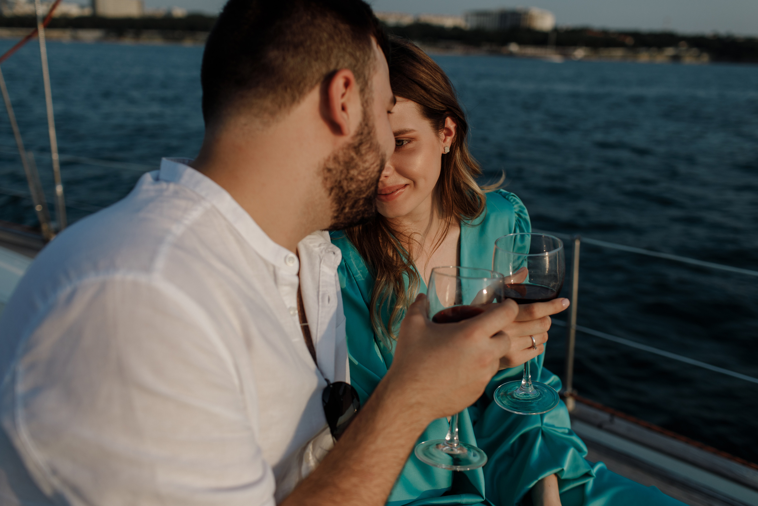 Скрестить клюшки. Никита Погосов