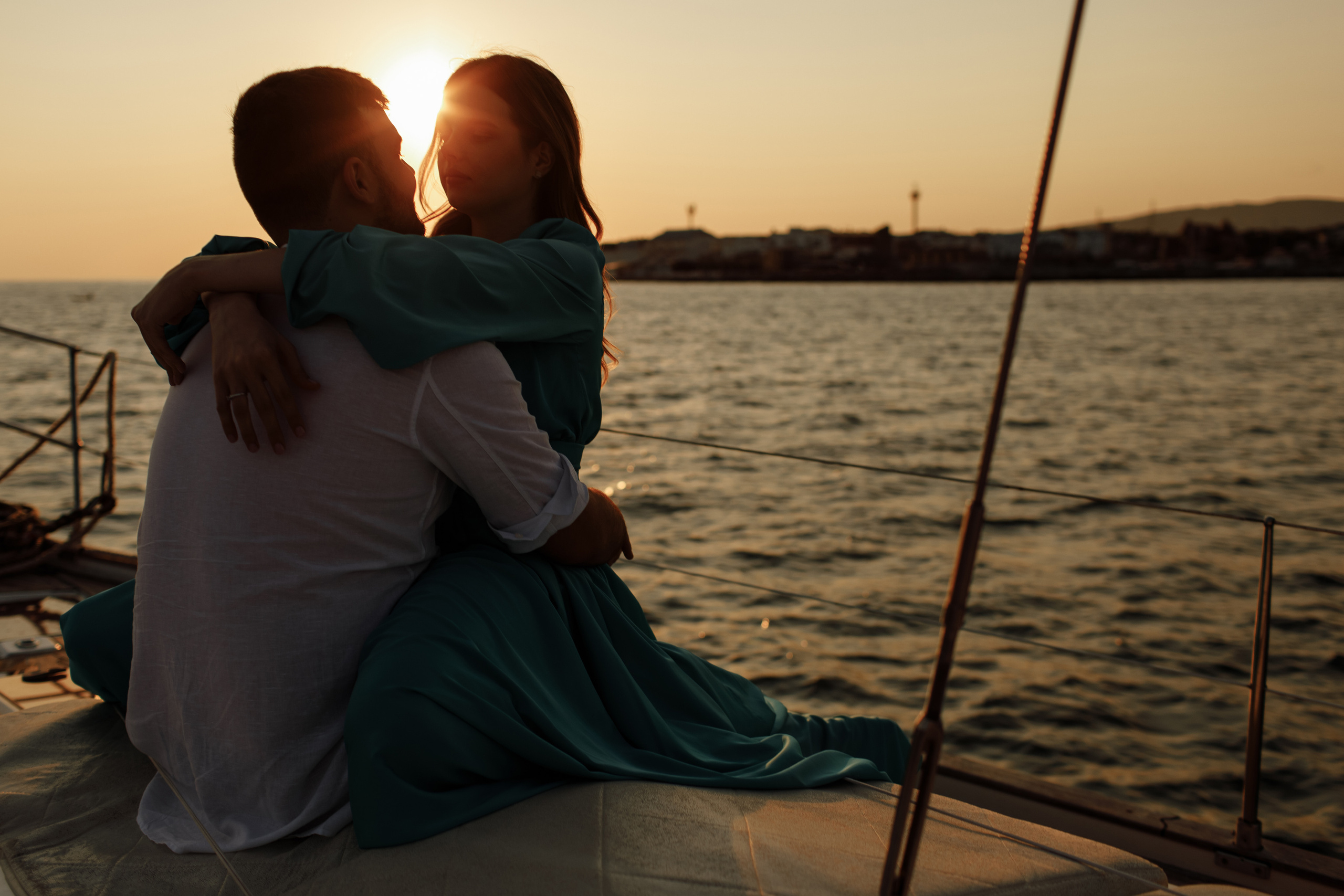 Скрестить клюшки. Никита Погосов