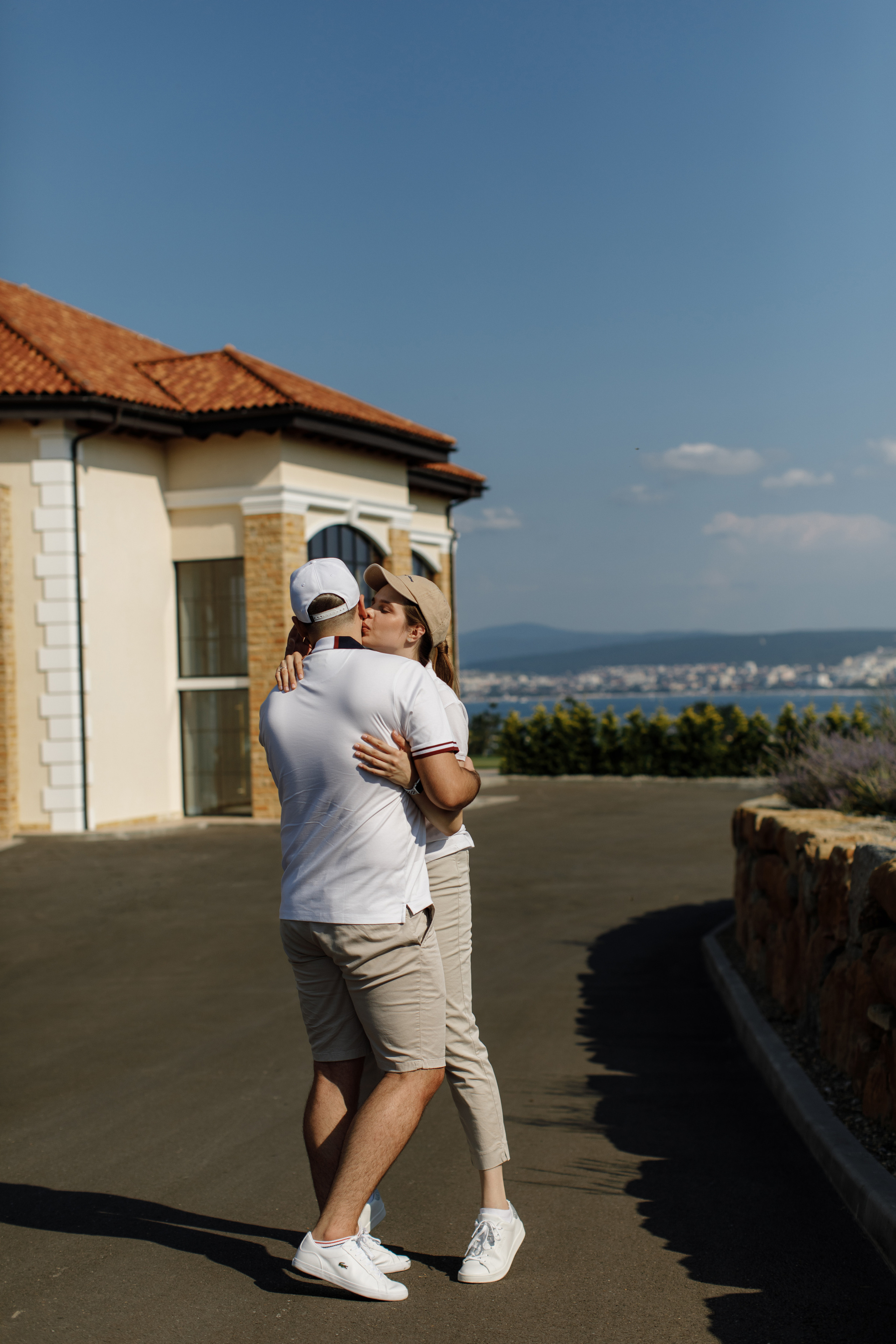 Скрестить клюшки. Никита Погосов