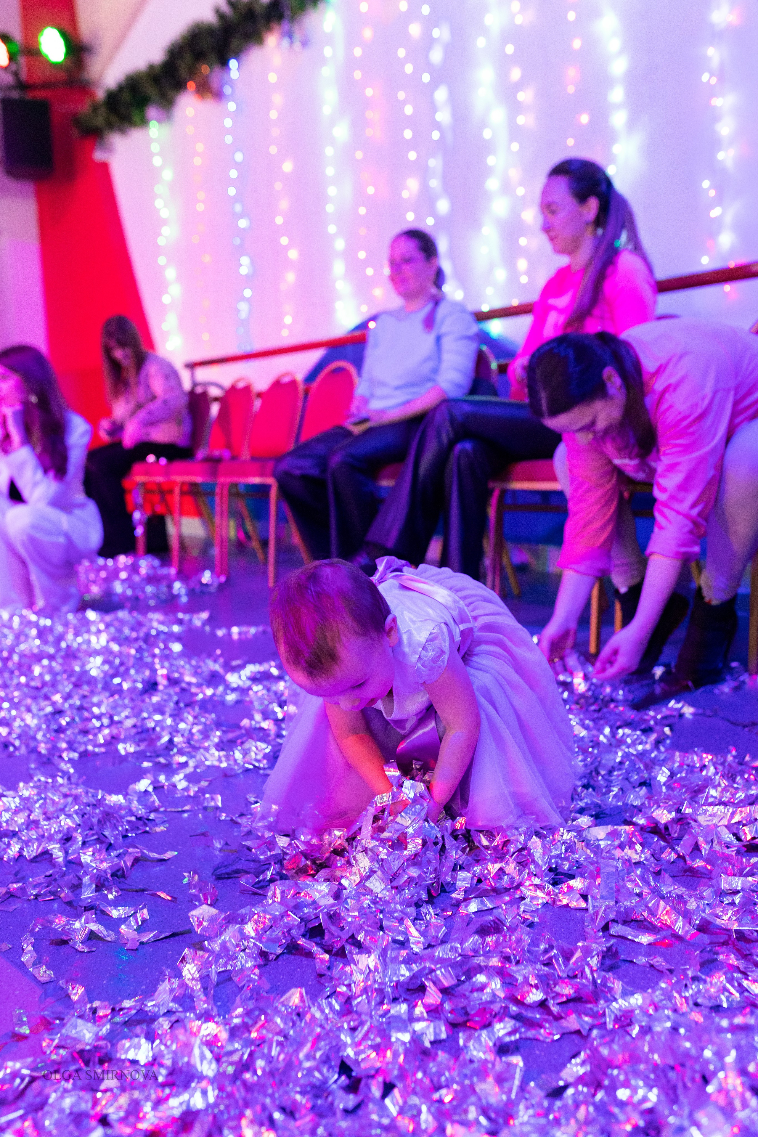 Утренник в ДОФ 04.01.25. Ольга Смирнова юрист, фотограф