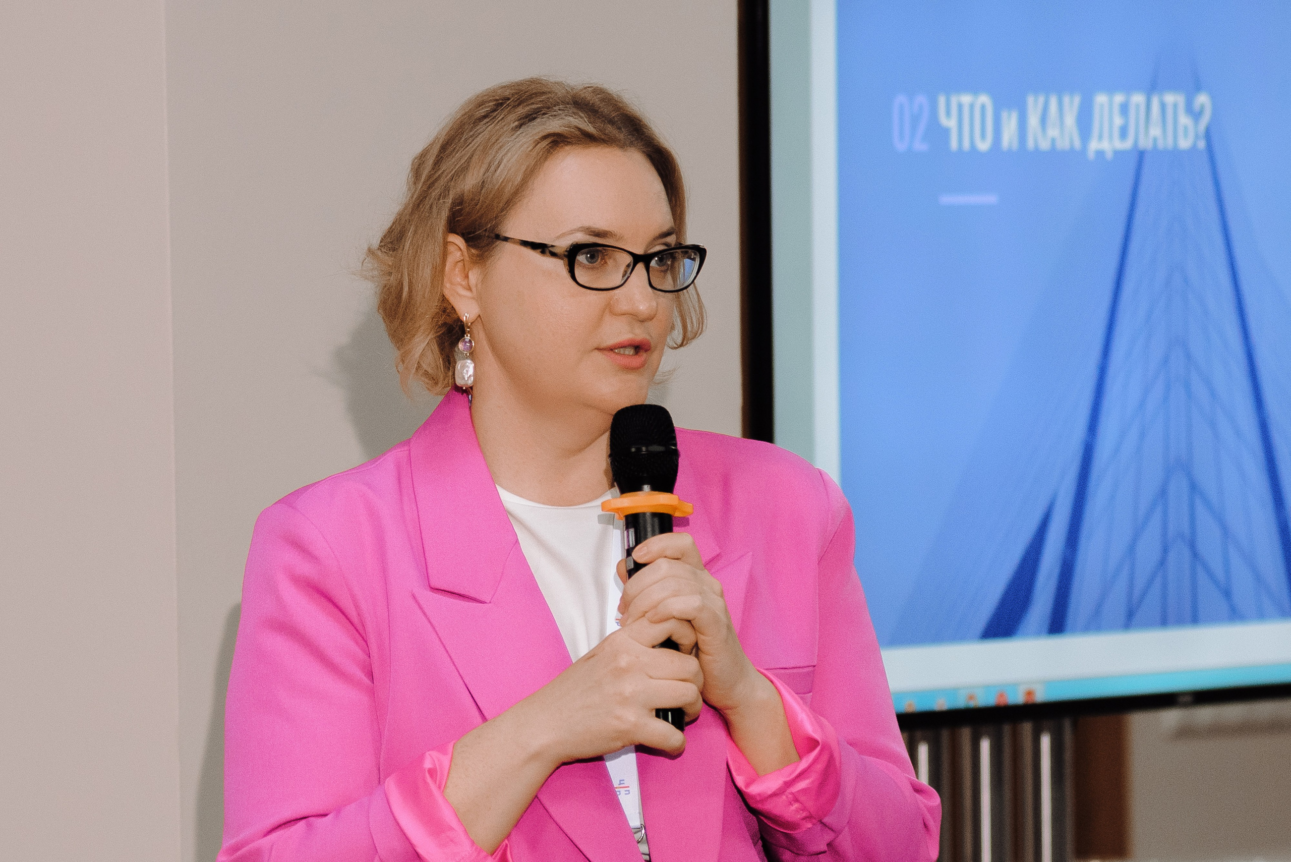 ОБЛАСТНАЯ КОНФЕРЕНЦИЯ «РАЗВИТИЕ ТУРИЗМА В ЧЕЛЯБИНСКОЙ ОБЛАСТИ». Репортажный фотограф Зуев Роман г. Челябинск