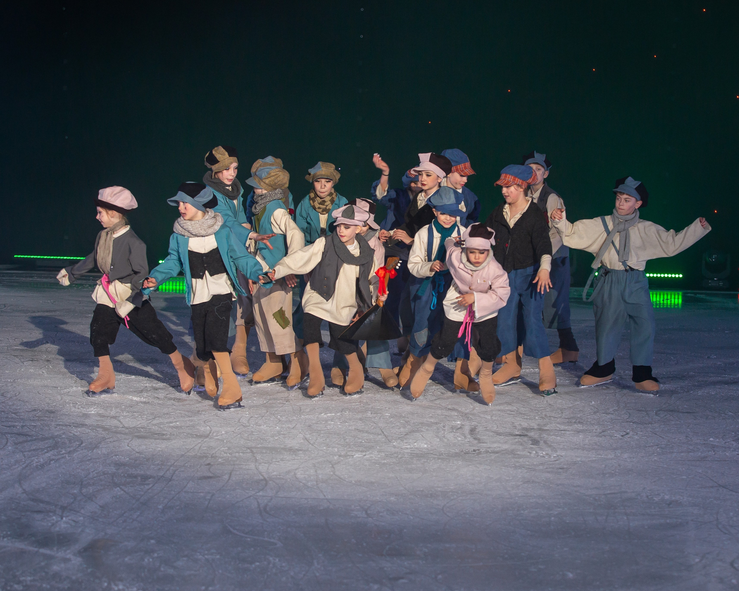 Отчетный концерт. Детский театр на льду «АЛЕКО» 47 сезон. Май 2024 г. Репортажный фотограф в Москве