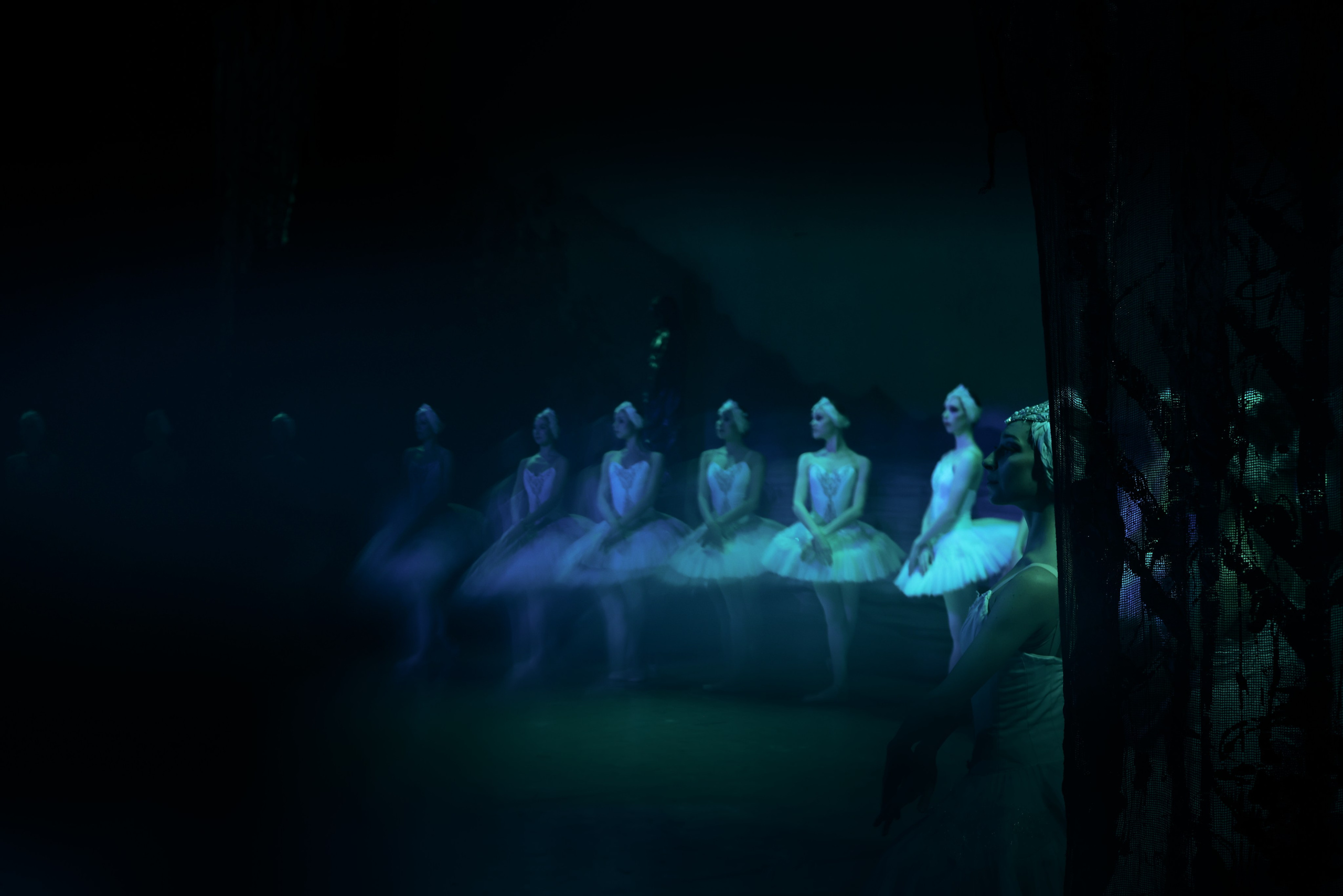 «Закулисье», Балет «Лебединное озеро», Театр классического балета Н. Касаткиной и В. Василёва. Наталья Алексеенко. Фотохудожник в Москве. Репортаж, портрет, стрит