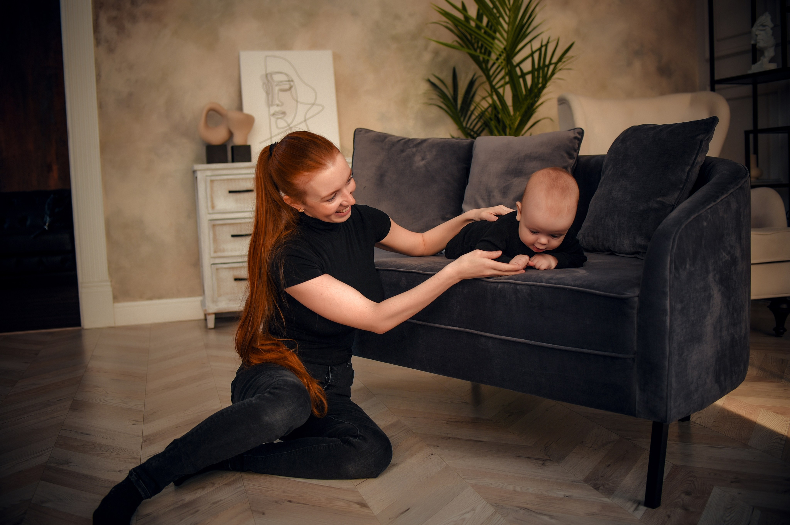 Семейная студийная фотосессия 3. Свадебный, семейный, детский, контент фотограф в Омске Максим Ильин