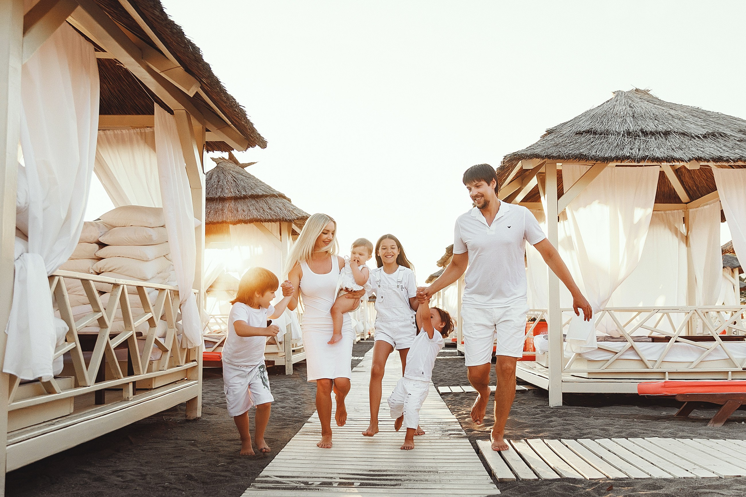 Семейная фотосессия у моря. Свадебный и семейный фотограф в Сочи Денис Вялов