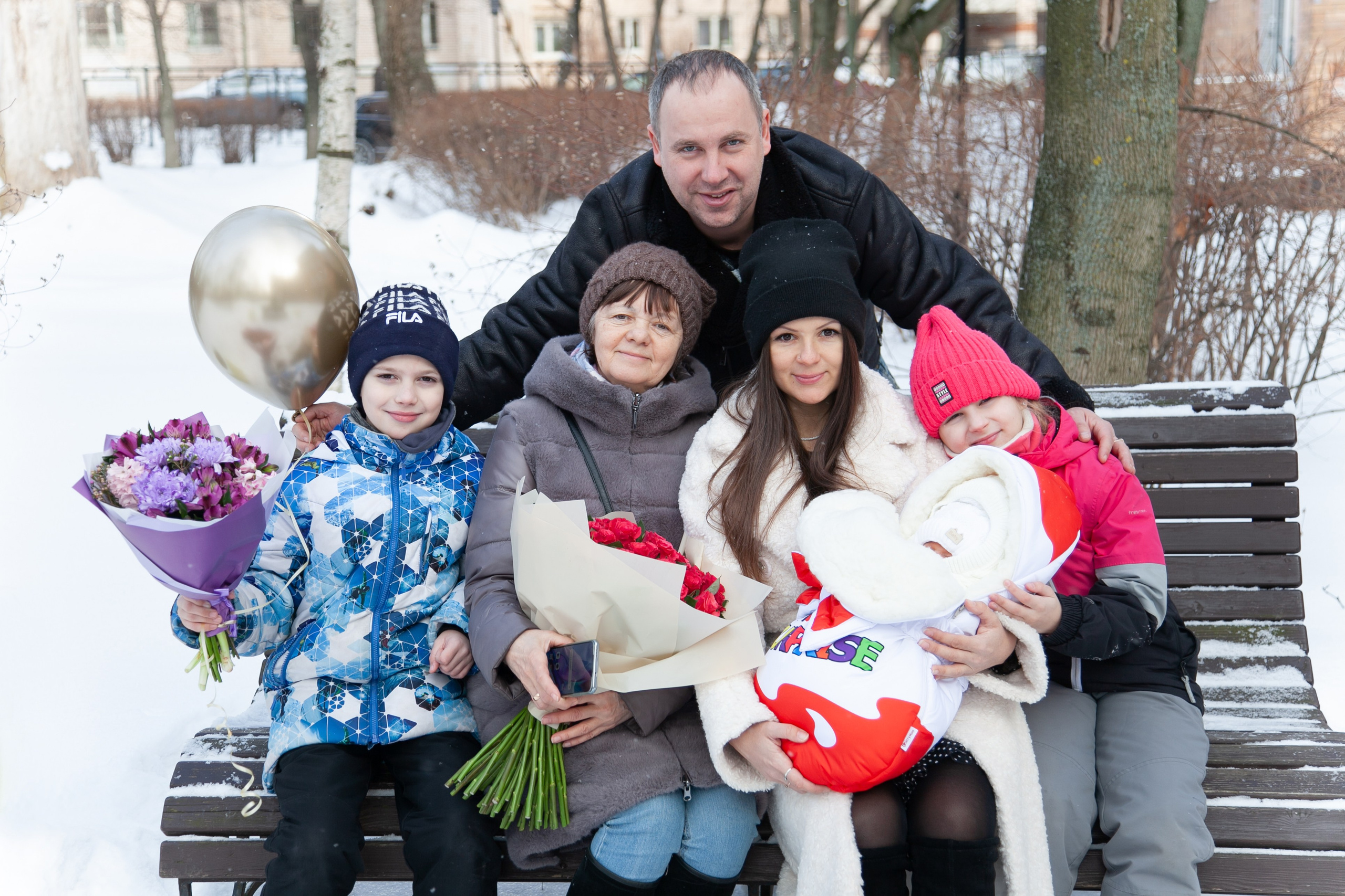 Фотосессия выписки из 17 роддома Санкт-Петербурга. Татьяна Нагорнова — семейный фотограф в Санкт-Петербурге