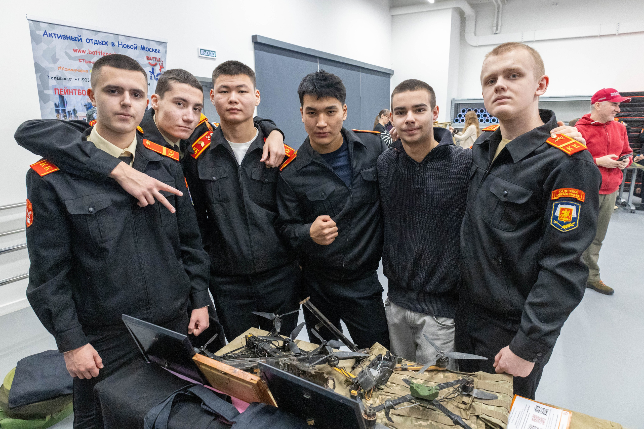 Выставка «Наш путь к победе: «Портрет Героя СВО». Репортажный фотограф в Москве Иван Кулак