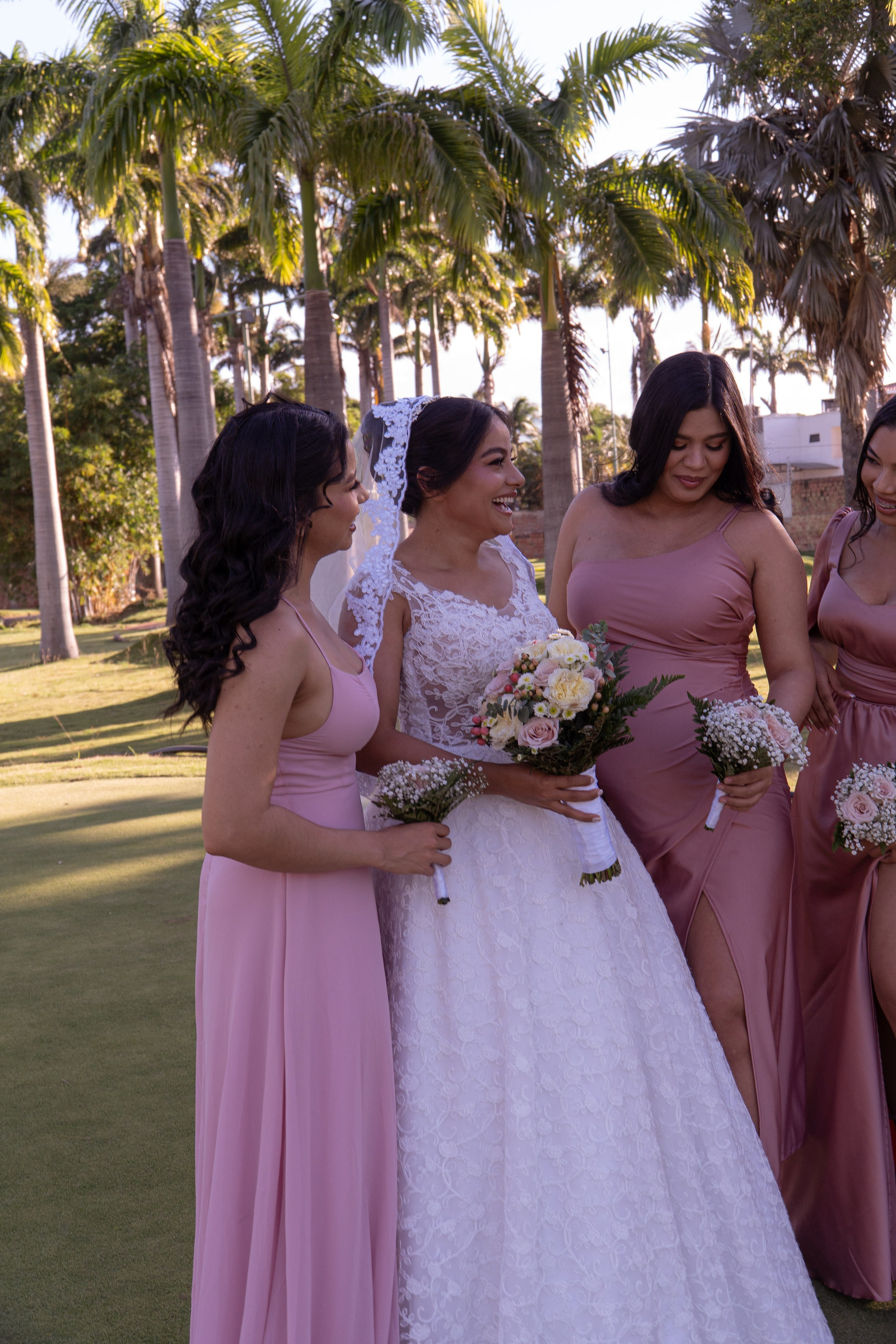 Carola & Gerson. Wedding Photographer in Barcelona and Medellin