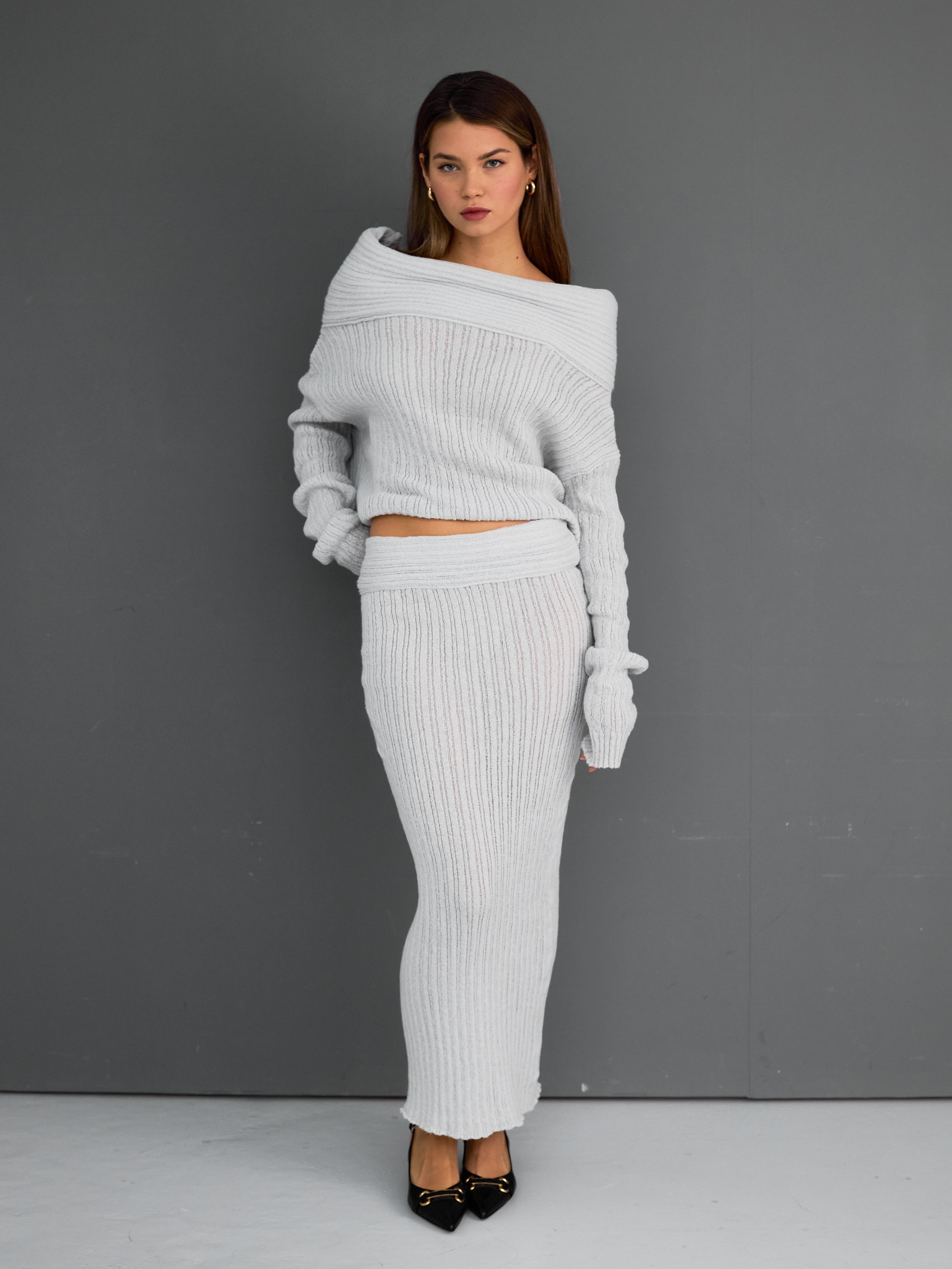 Фотосъемка теплых платьев Екатеринбург Wildberries ВБ Ozon Озон фотосессия одежды Екб заказать цена фотосъемка товара WB трикотаж карточки. Фотограф Екатеринбург Анастасия Жерновская | Маркетплейсы и нейрофото