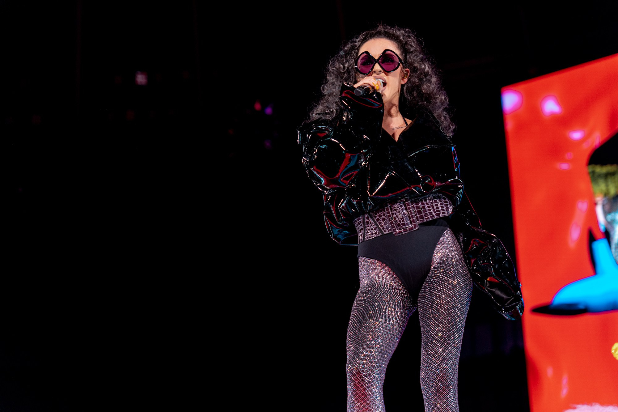 Zivert. Магия музыки в кадре: Концертная Фотография