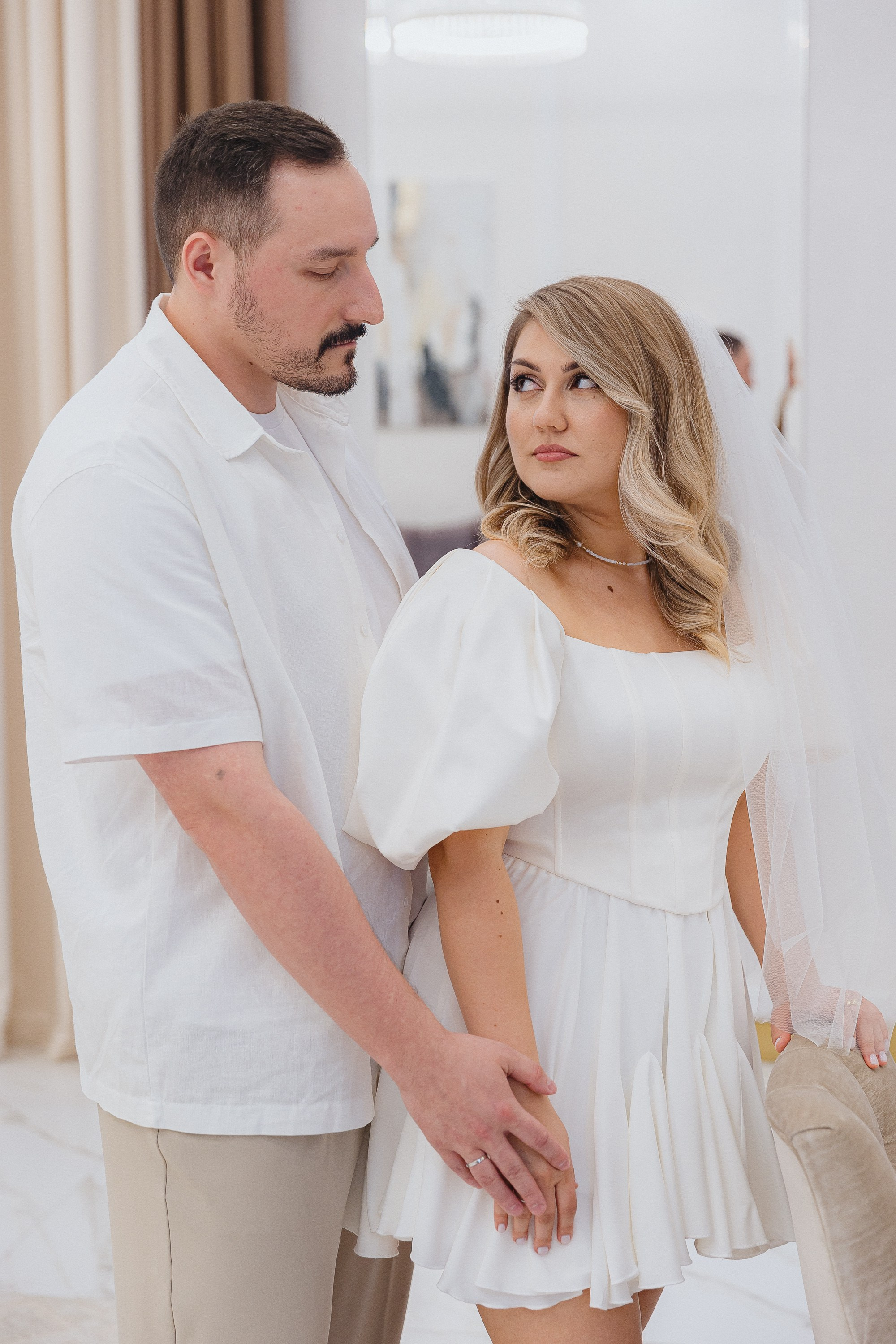 Саша и Аня. Главная