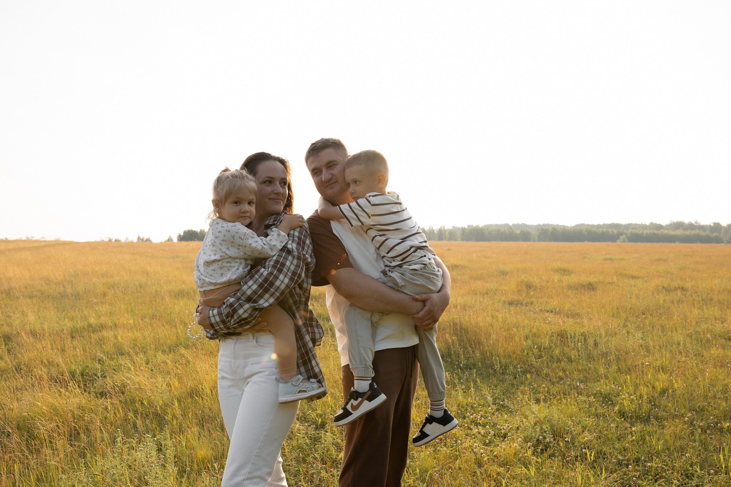 В поле. Семейный и свадебный фотограф в Челябинске Мария Леонтьева