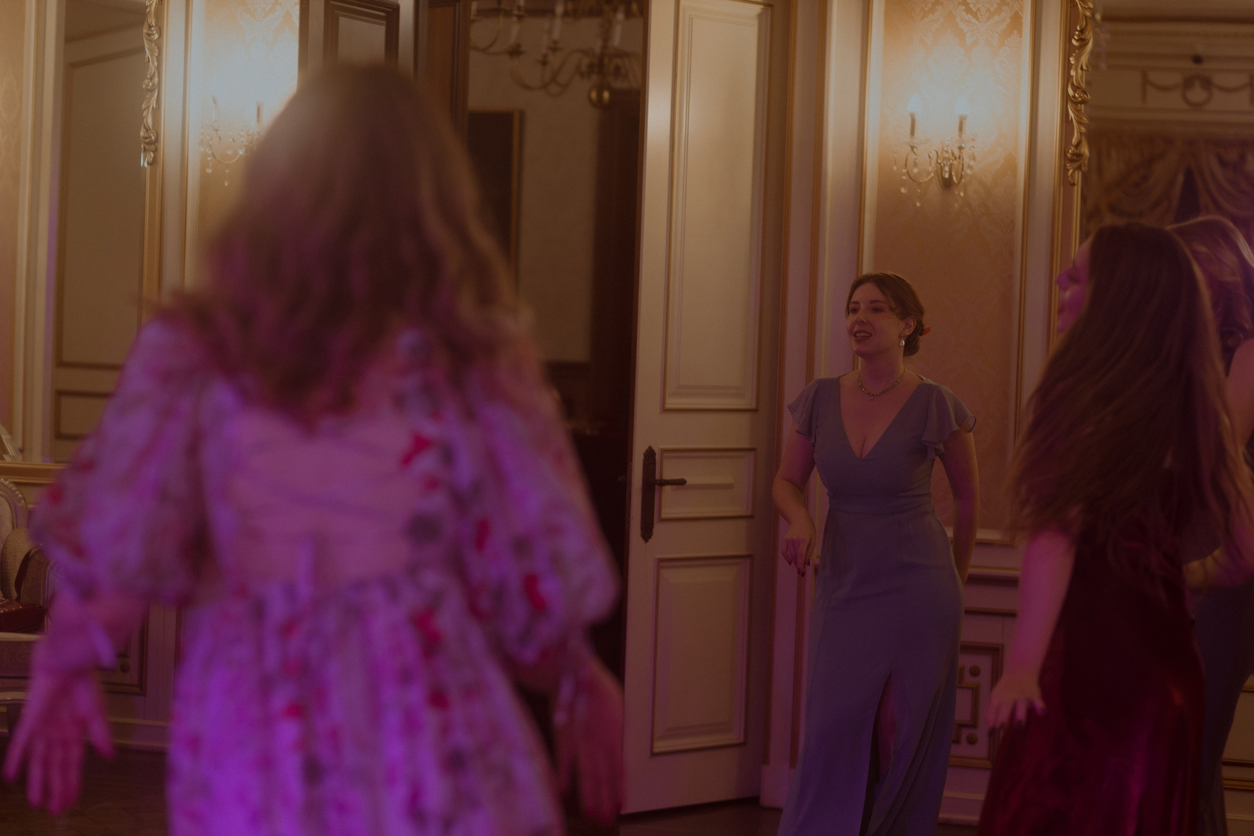 Welcome back to your own dinner party. Фотограф Лия Козловская Минск