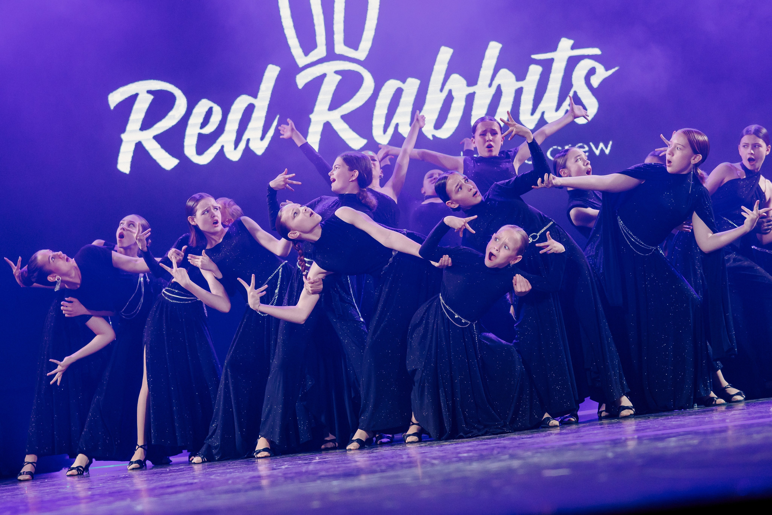 Отчётный концерт танцевальной школы «Red Rabbits» 2025. Лёшка Варзегов — фотограф