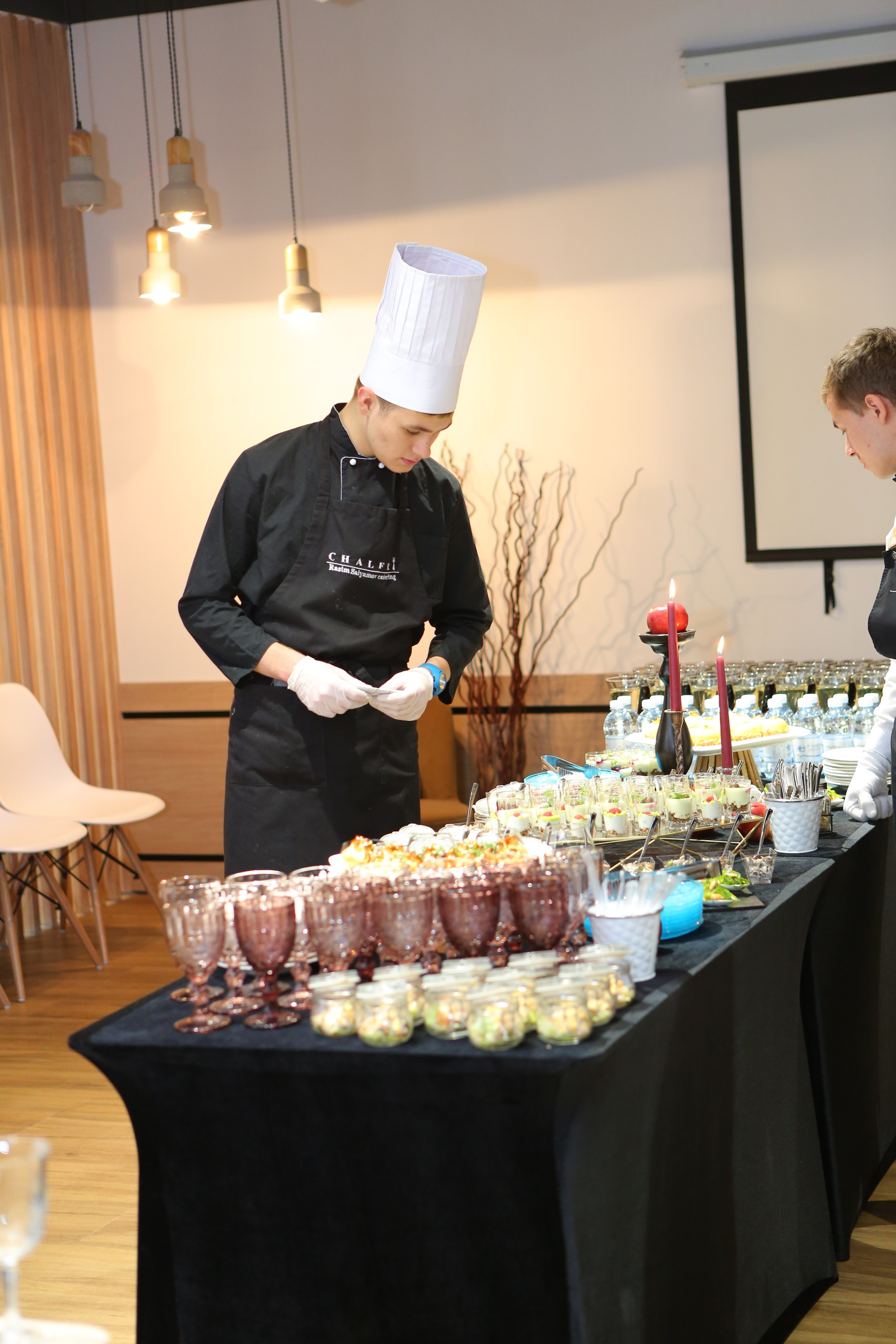 Неделя высокой моды с Викой Цыгановой. Главная