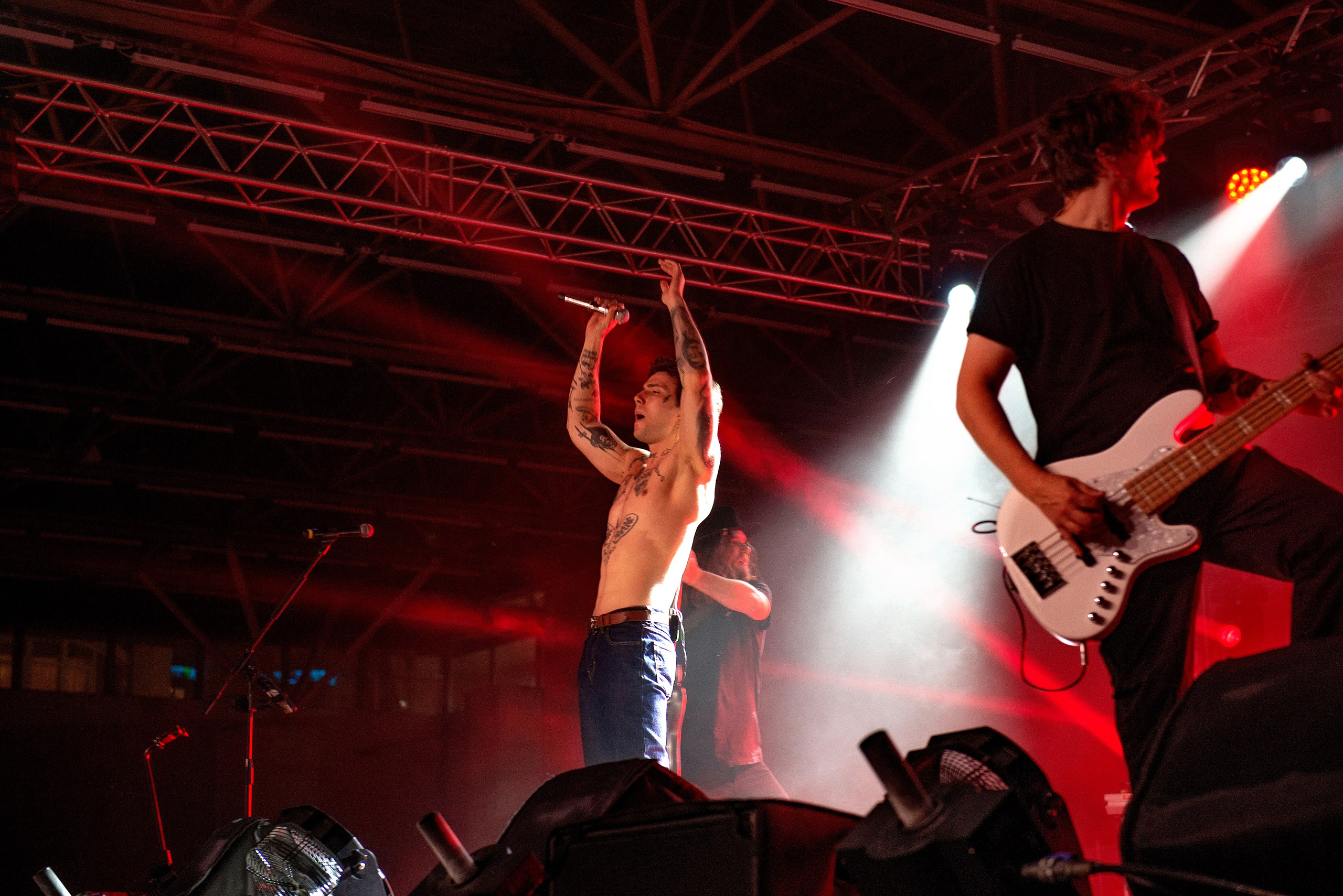 Концерт Хolidayboy. Школьный, фэшн фотограф в Тюмени и в России Ирина Королева