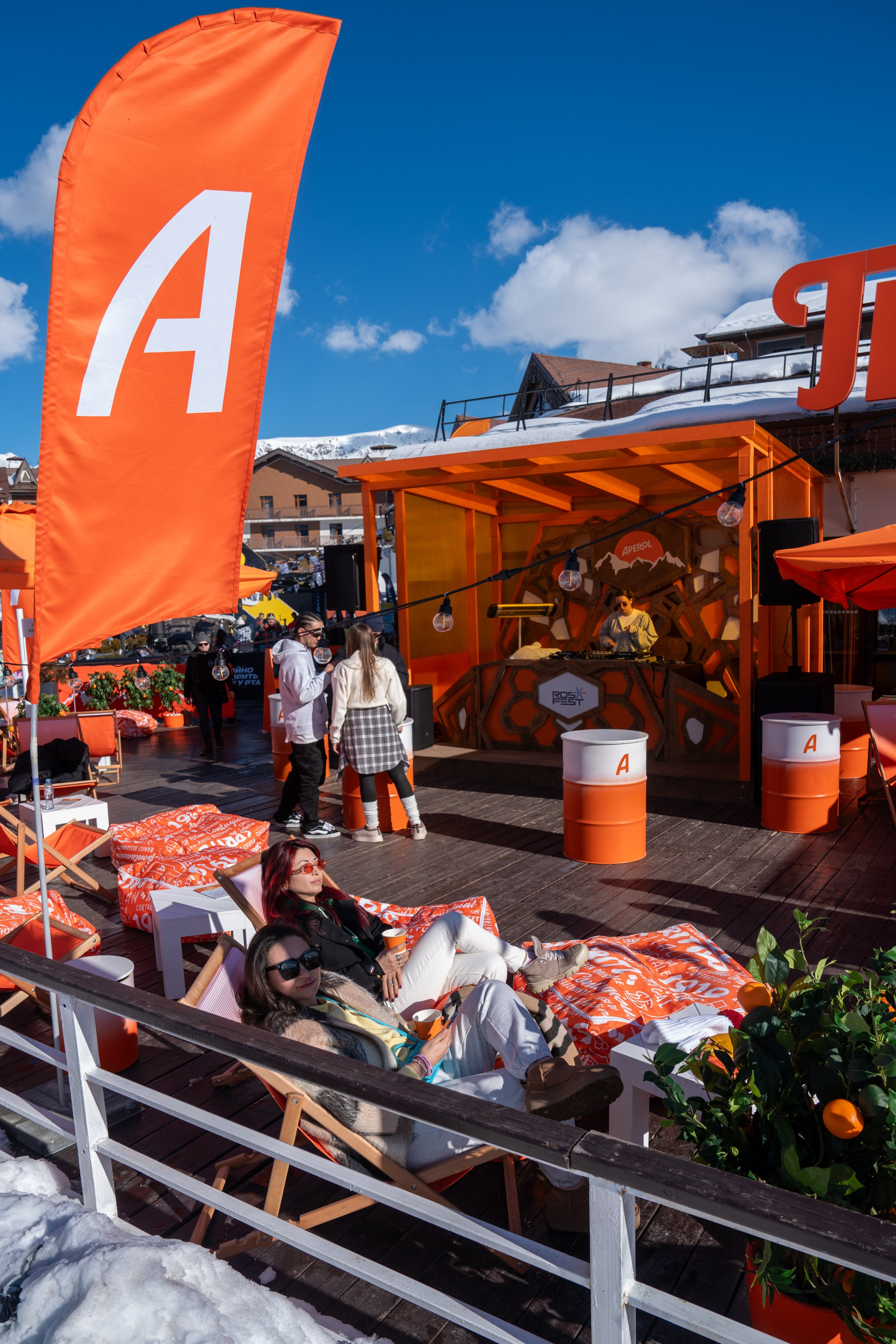 Фотоотчет партнерской интеграции Aperol Spritz на Роза Фест 2025. Репортажный фотограф в Красной Поляне и Сочи Павлюченко Екатерина