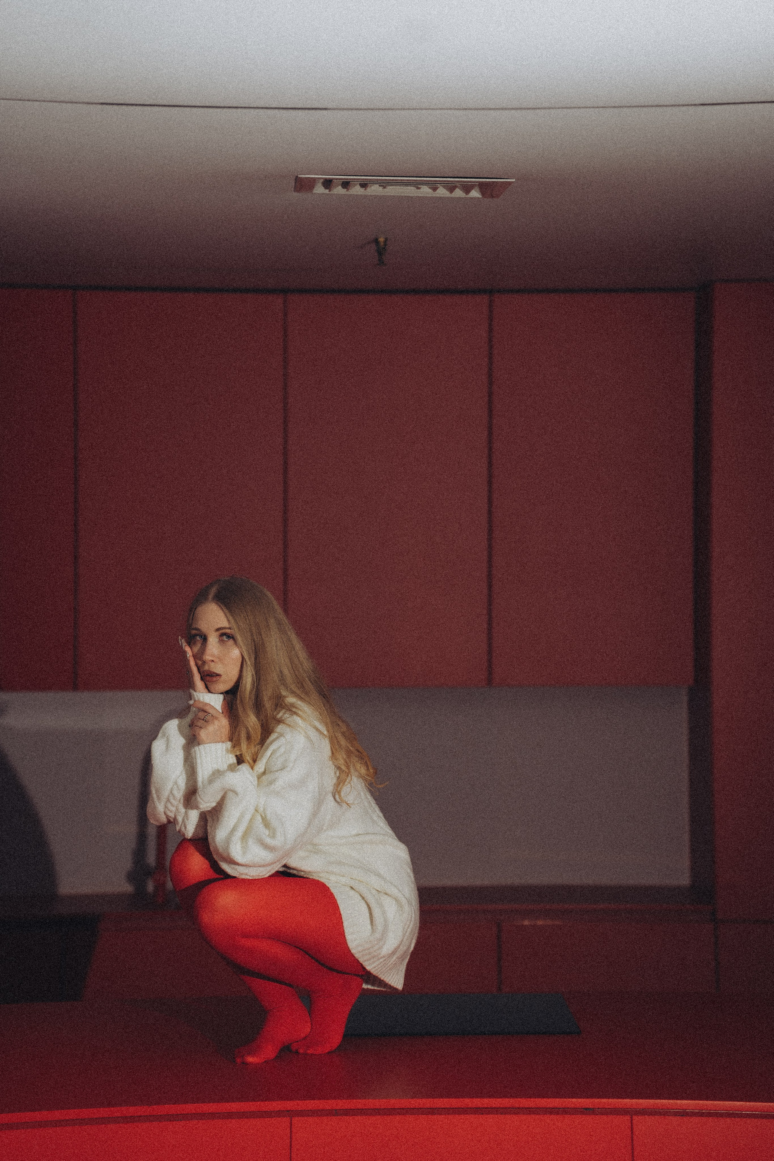 ФОТОСЕССИЯ К НОВОМУ ГОДУ В СТУДИИ С ЕЛОЧКОЙ КРАСИВЫЙ ОБРАЗ. Профессиональный фотограф, Санкт-Петербург — Виктория Богомолова