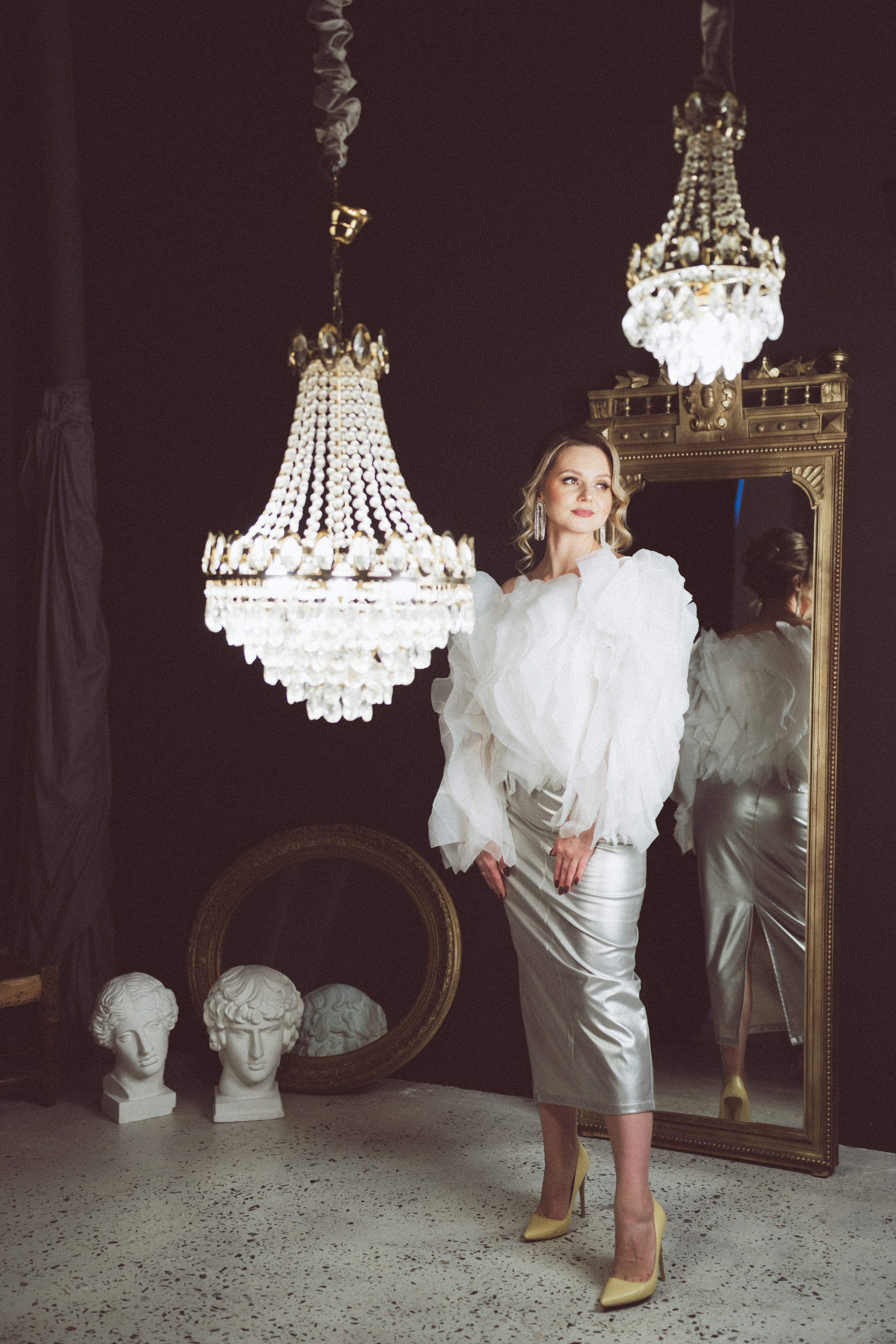 НОВОГОДНЯЯ ФОТОСЕСИИЯ В СТУДИИ ДЛЯ ДЕВУШКИ И ПРОГУЛКА ПО ЧЕРНЫШЕВСКОЙ. Профессиональный фотограф, Санкт-Петербург — Виктория Богомолова