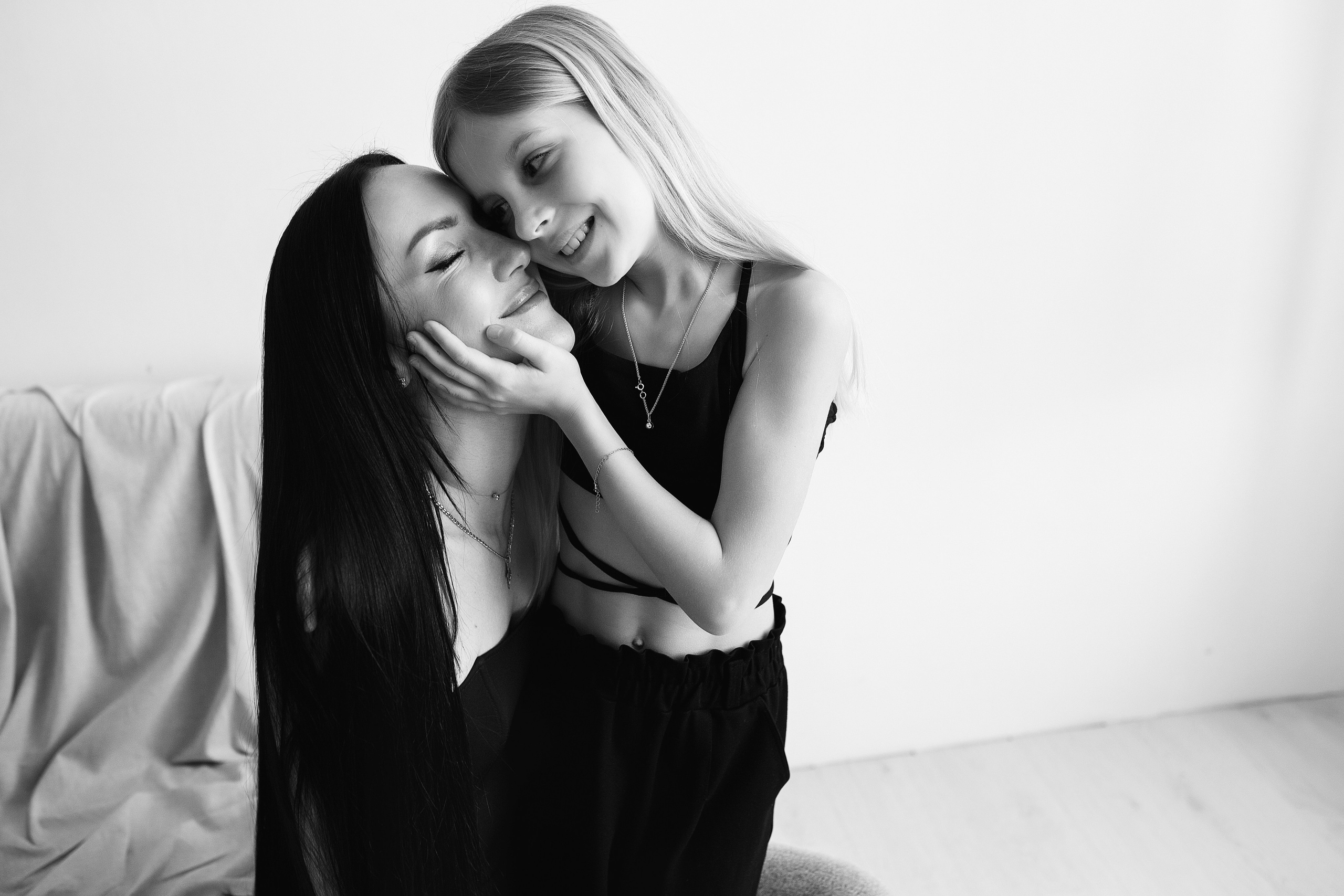 ЧБ серия. Фотограф новорожденных Оксана Полевская