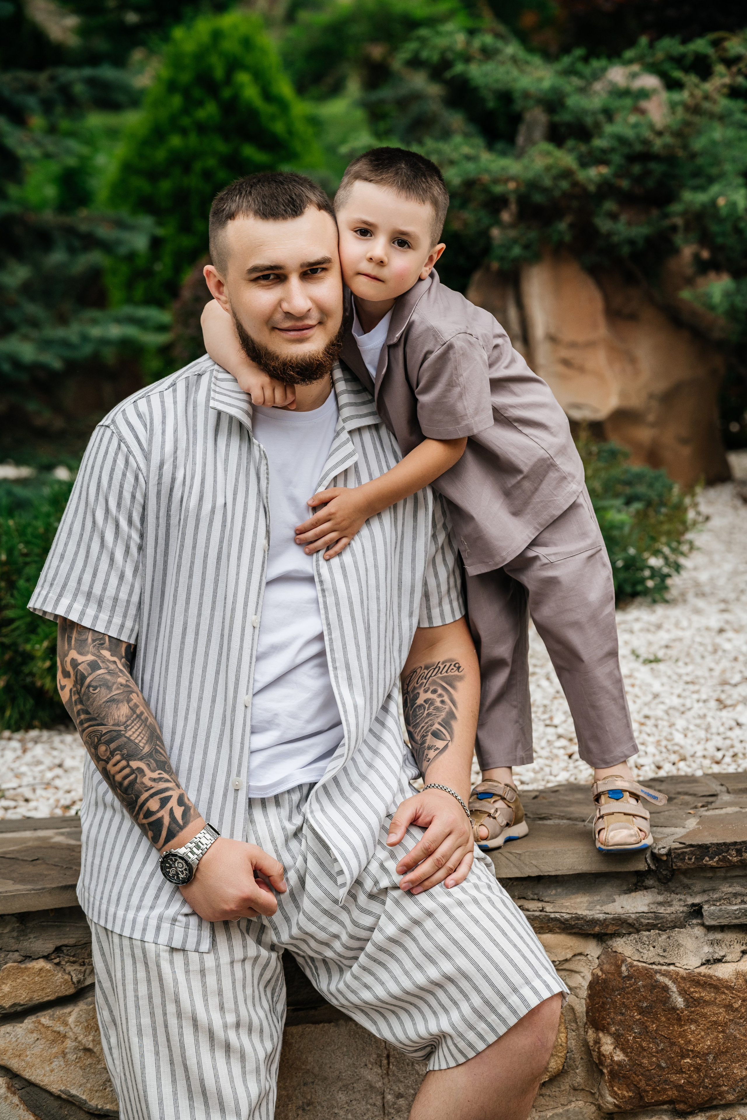 Мама, папа и двое детей. Фотограф в Каменске-Шахтинском и парке Лога Ольга Сагал