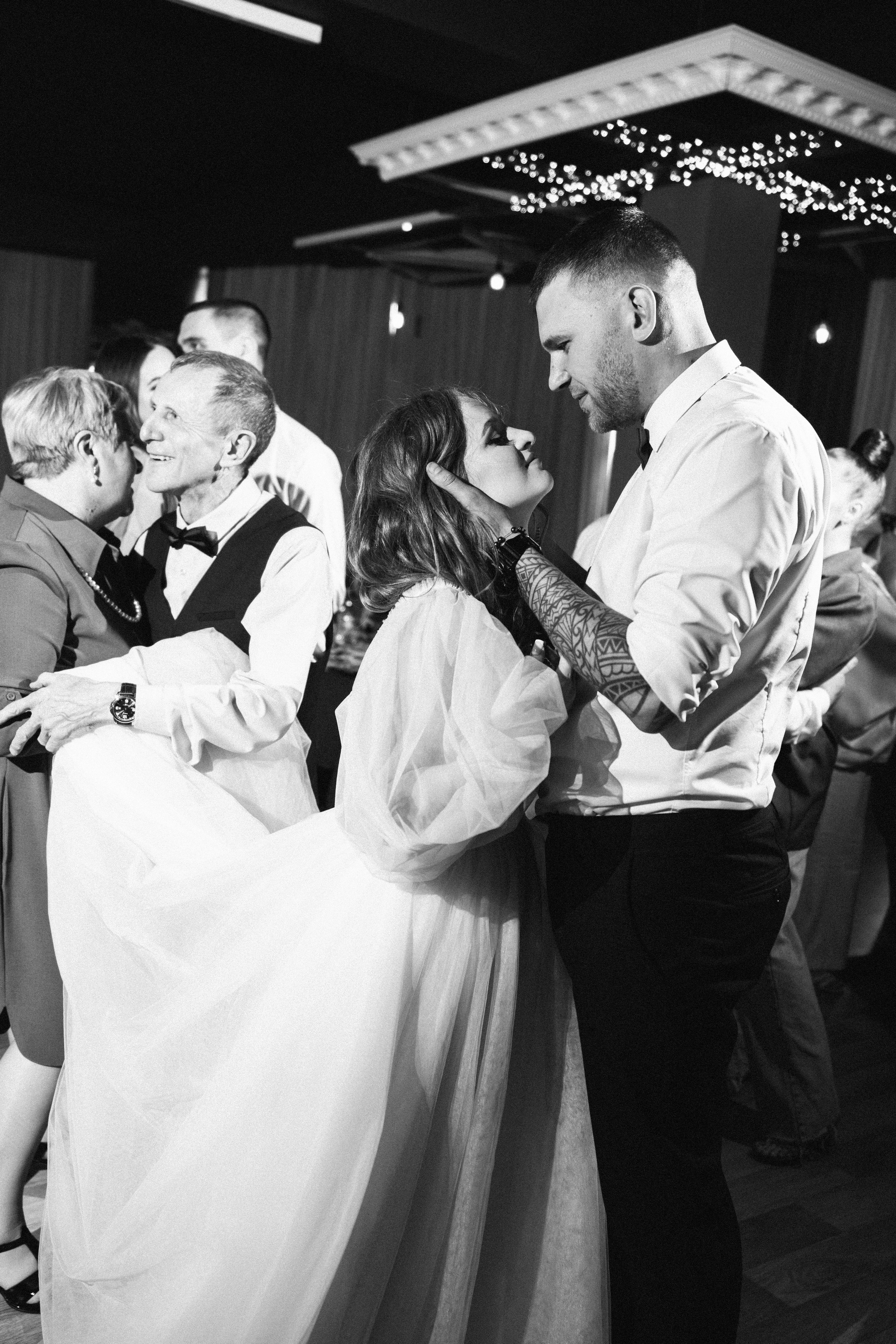 Красный кабриолет. Фотограф Ангарск Иркутск Ксения Король