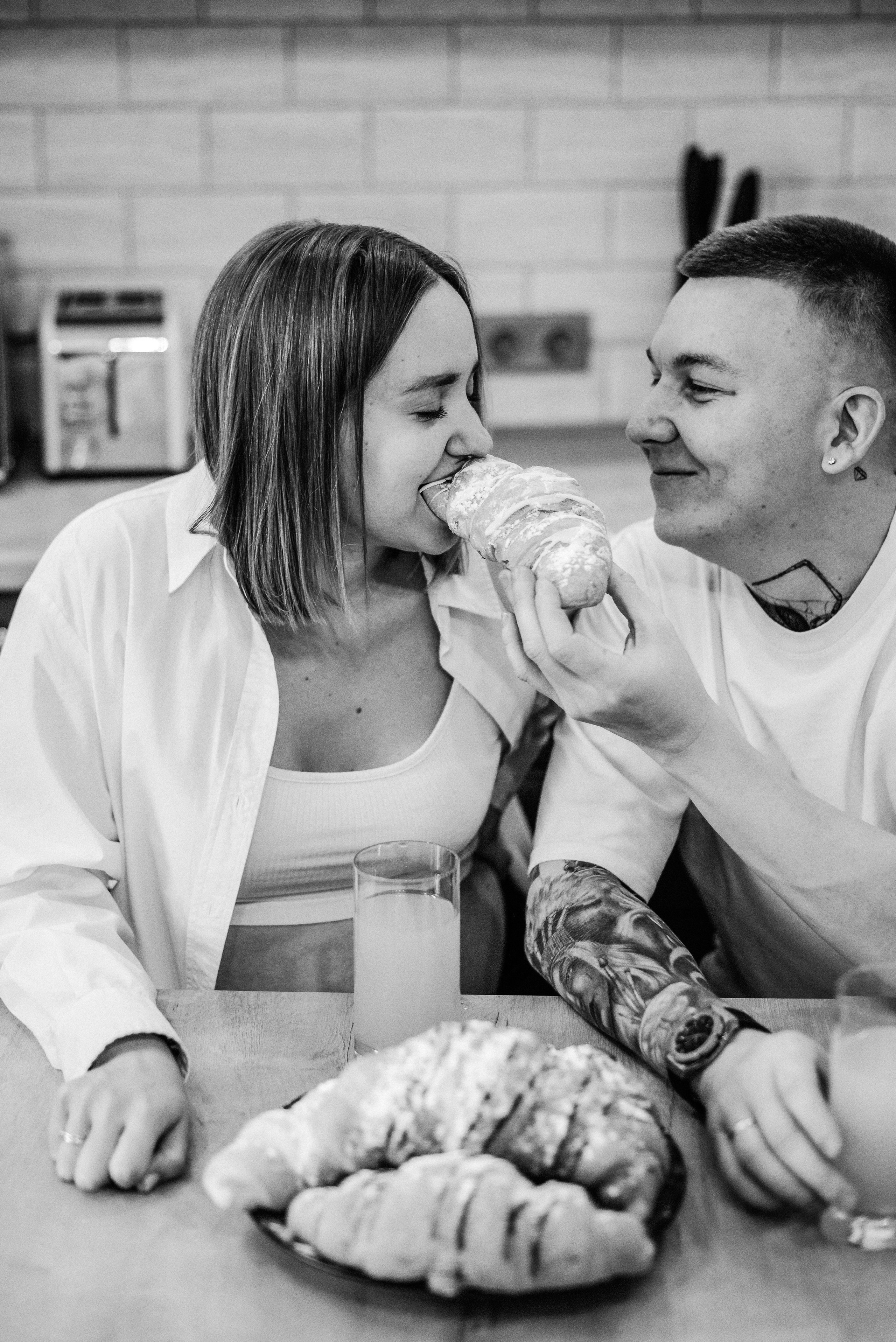 Миша и Ирина в ожидании чуда в домашней обстановке. Свадебный и портретный фотограф в Липецке Юлия Свит