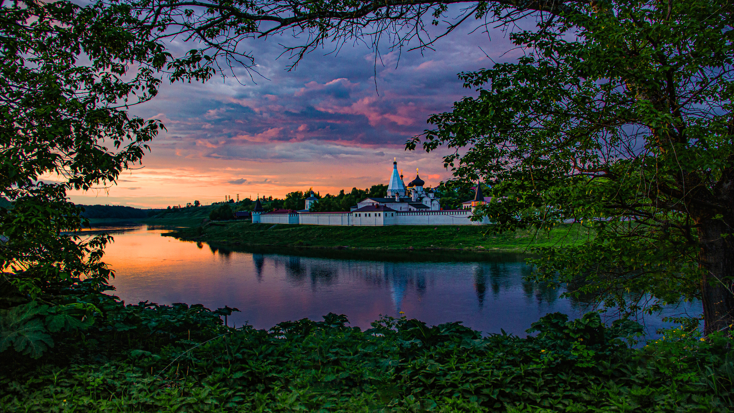 Старица, Старицкий Успенский монастырь. Сайт пейзажного фотографа Павла Крайникова