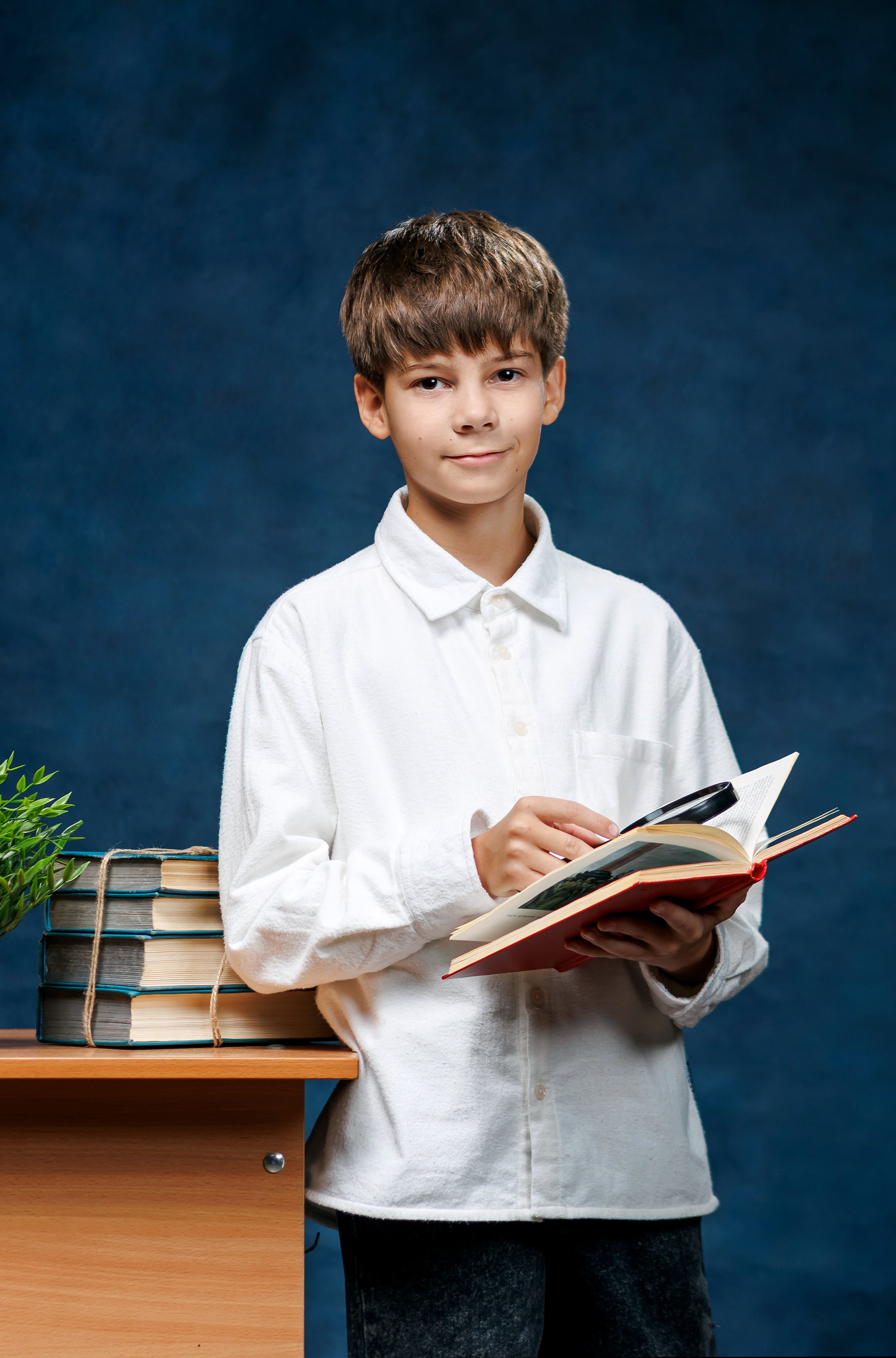 Портрет на синем холсте. Правильный Выпускной Альбом