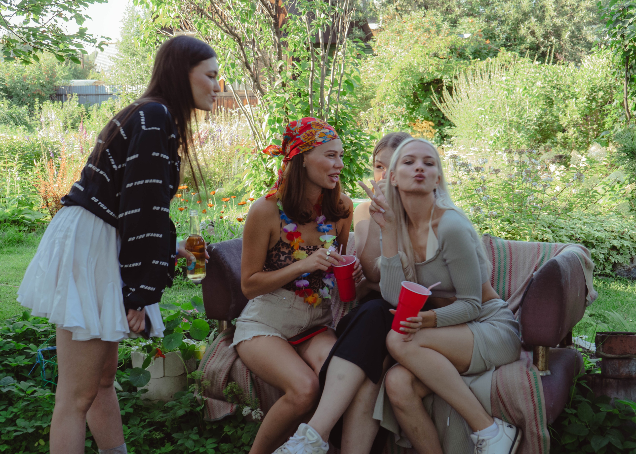 Гавайская вечеринка. Кир Анисин. Режиссер & фотограф