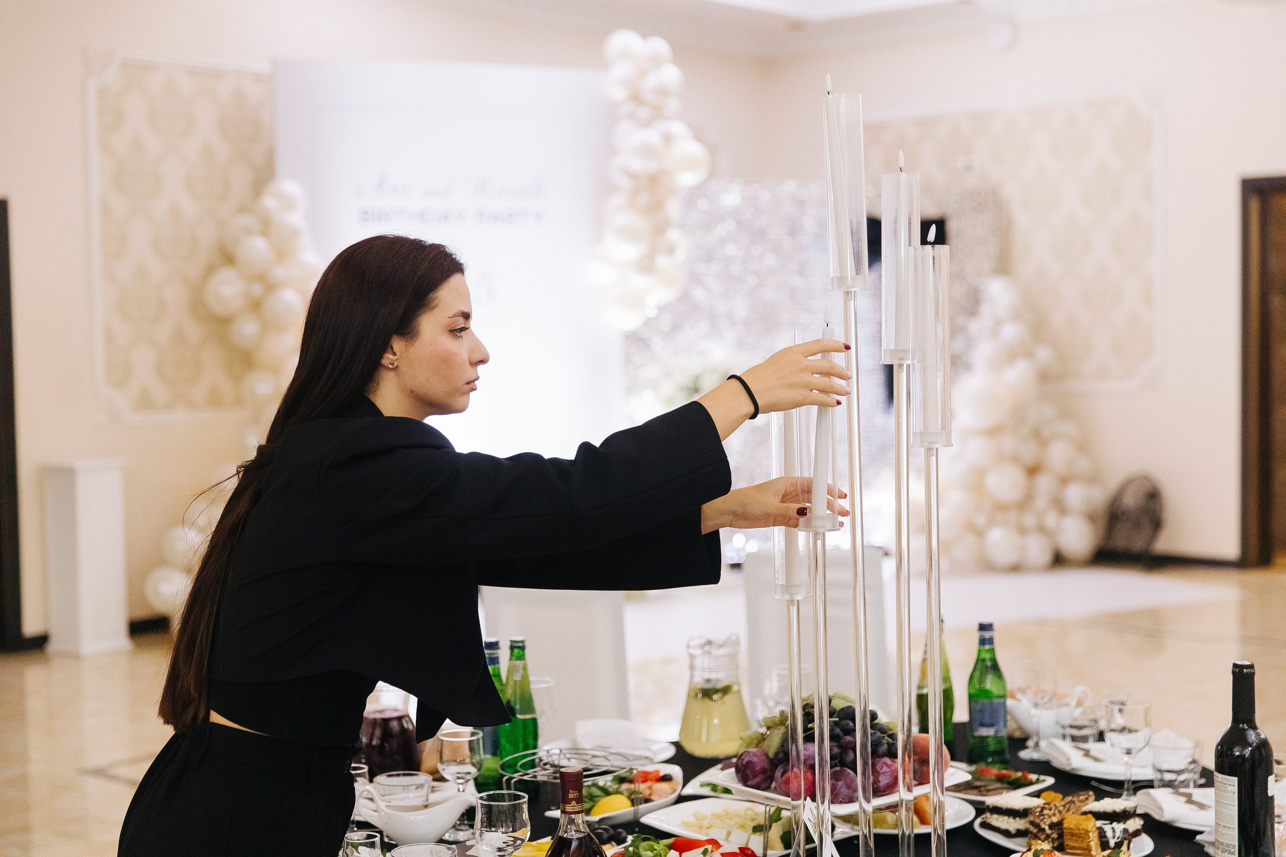 Ани и Назели. 35&5 День рождения, «Янтарь». Фотограф в Красноярске Надежда Воскресенская