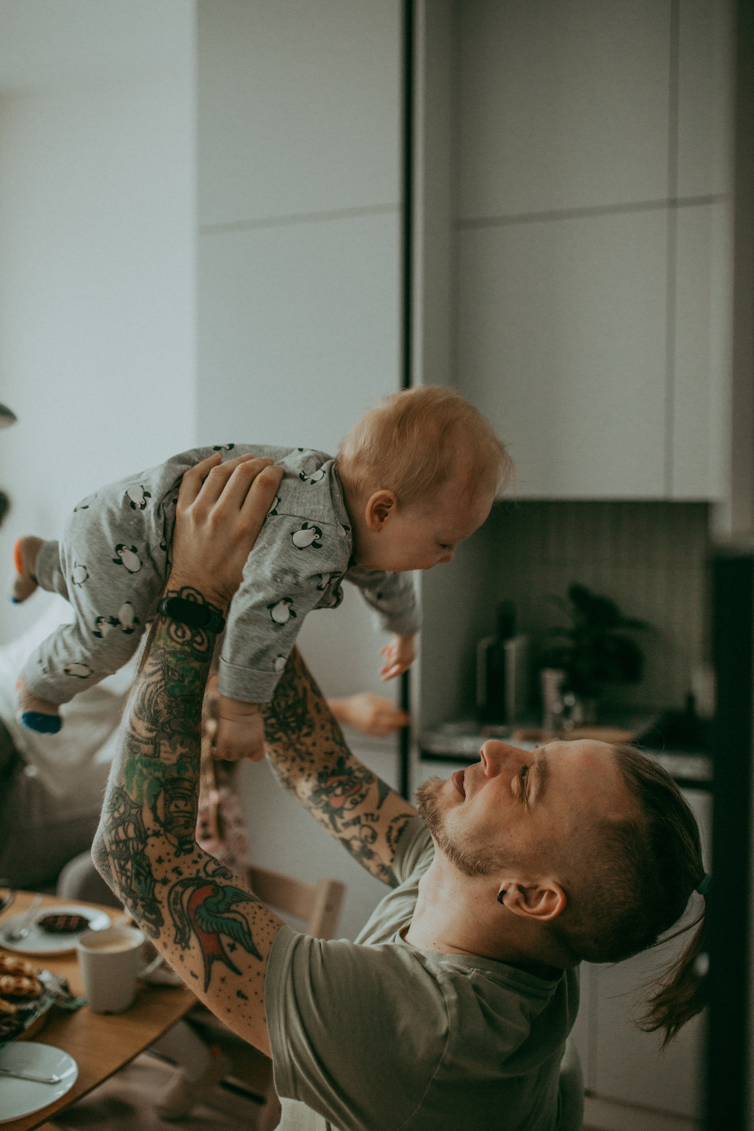 Феде 6 мес. или операция по захвату торта. Семейный фотограф Санкт-Петербург Елена Корытцева