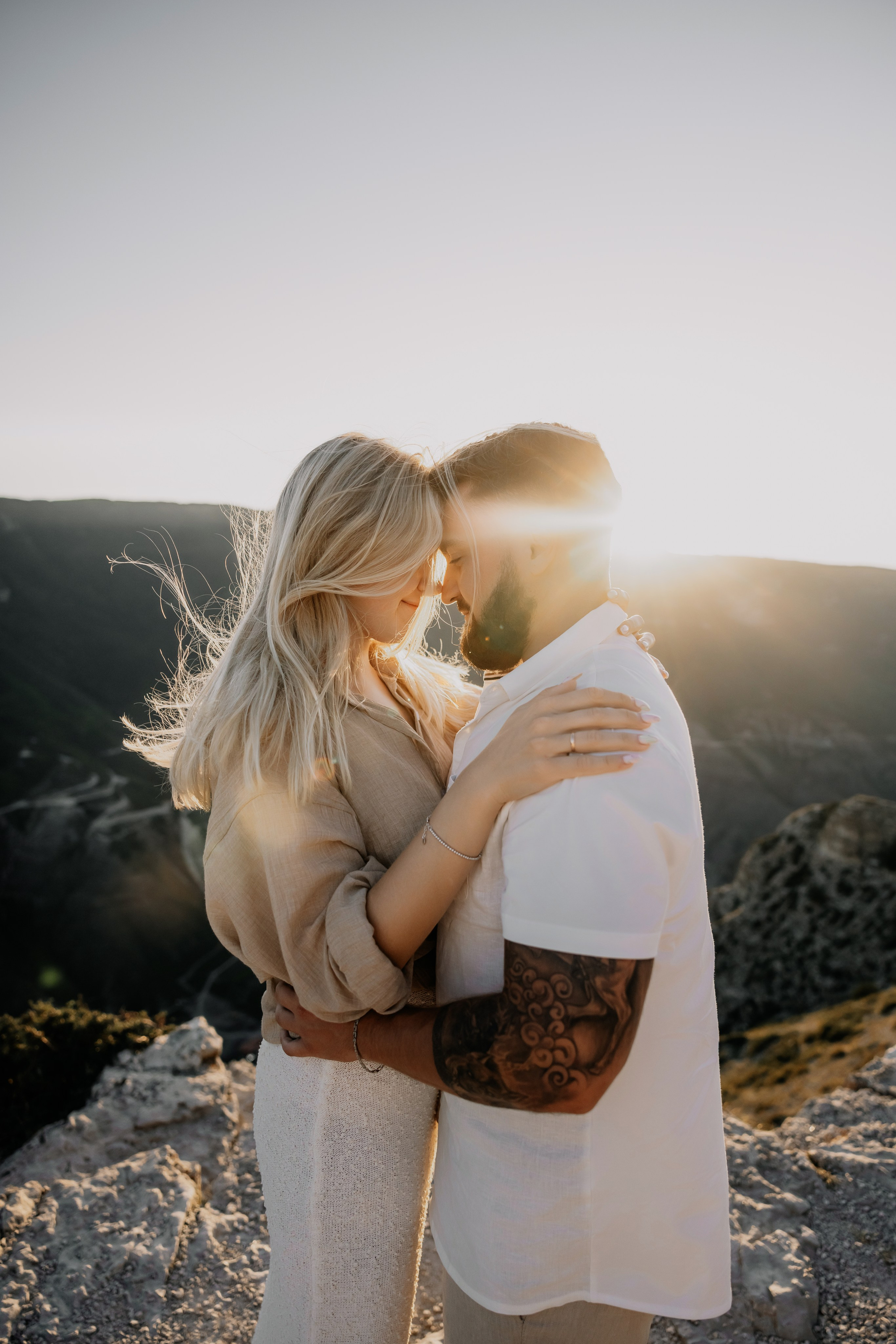 Фотосессия в горах прекрасной пары АРТЕМ & АЛЕСЯ. Свадебный фотограф в Махачкале Иван Айвазян