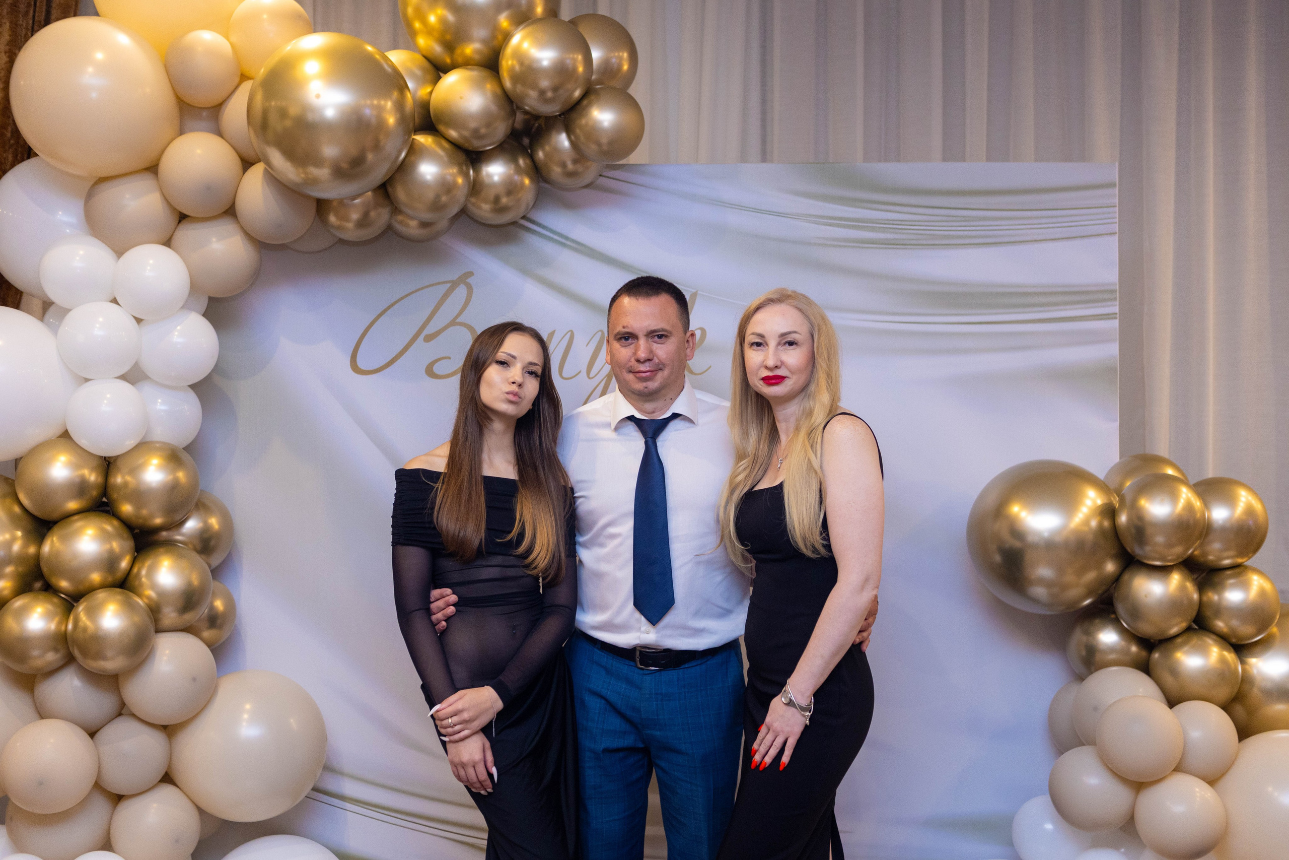 Выпускной 11а в Брудершафте 2025 г. Свадебный и предметный фотограф Ренат Каламперов