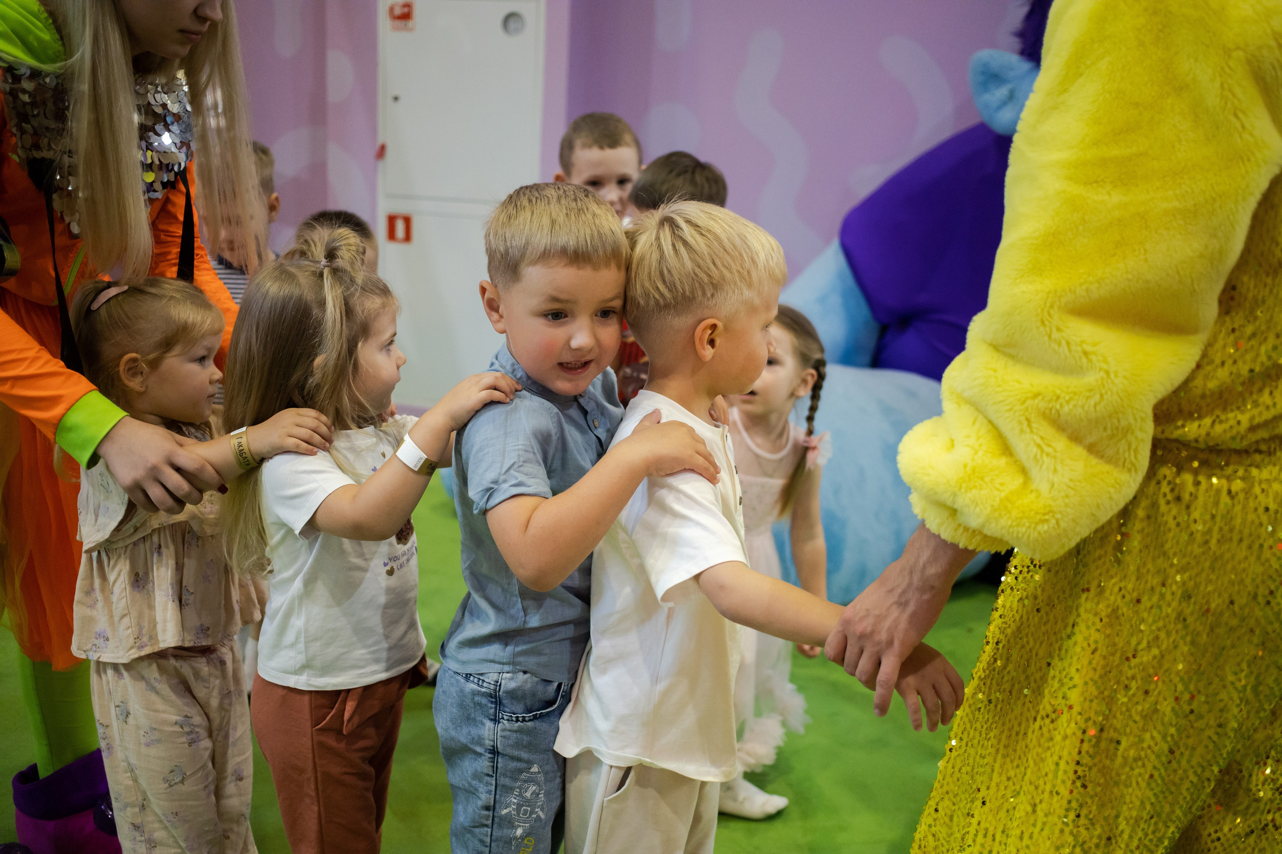 Марату 5. Фотографии с любовью