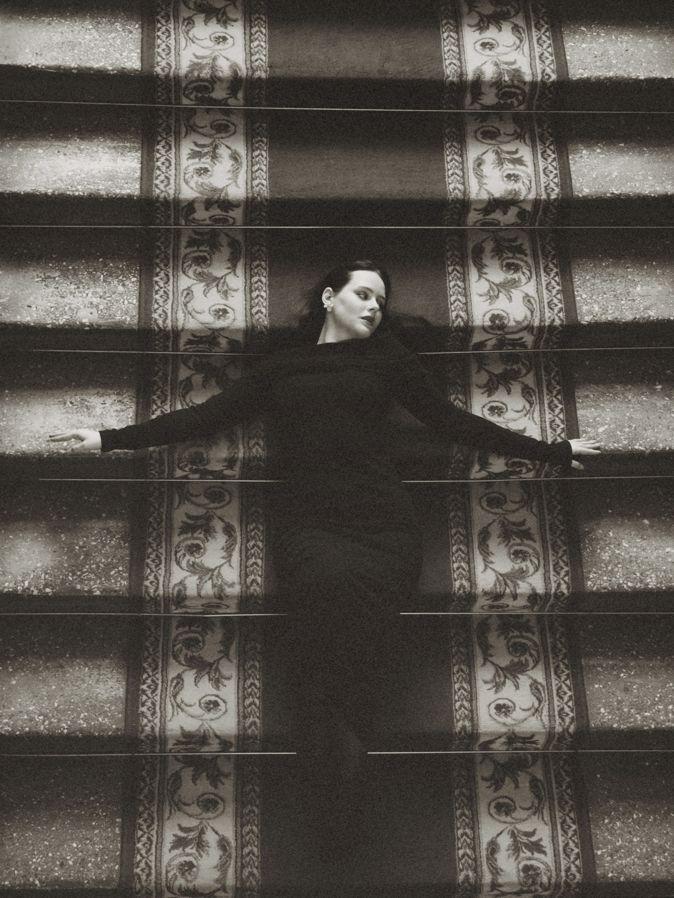 Женский портрет. Главная