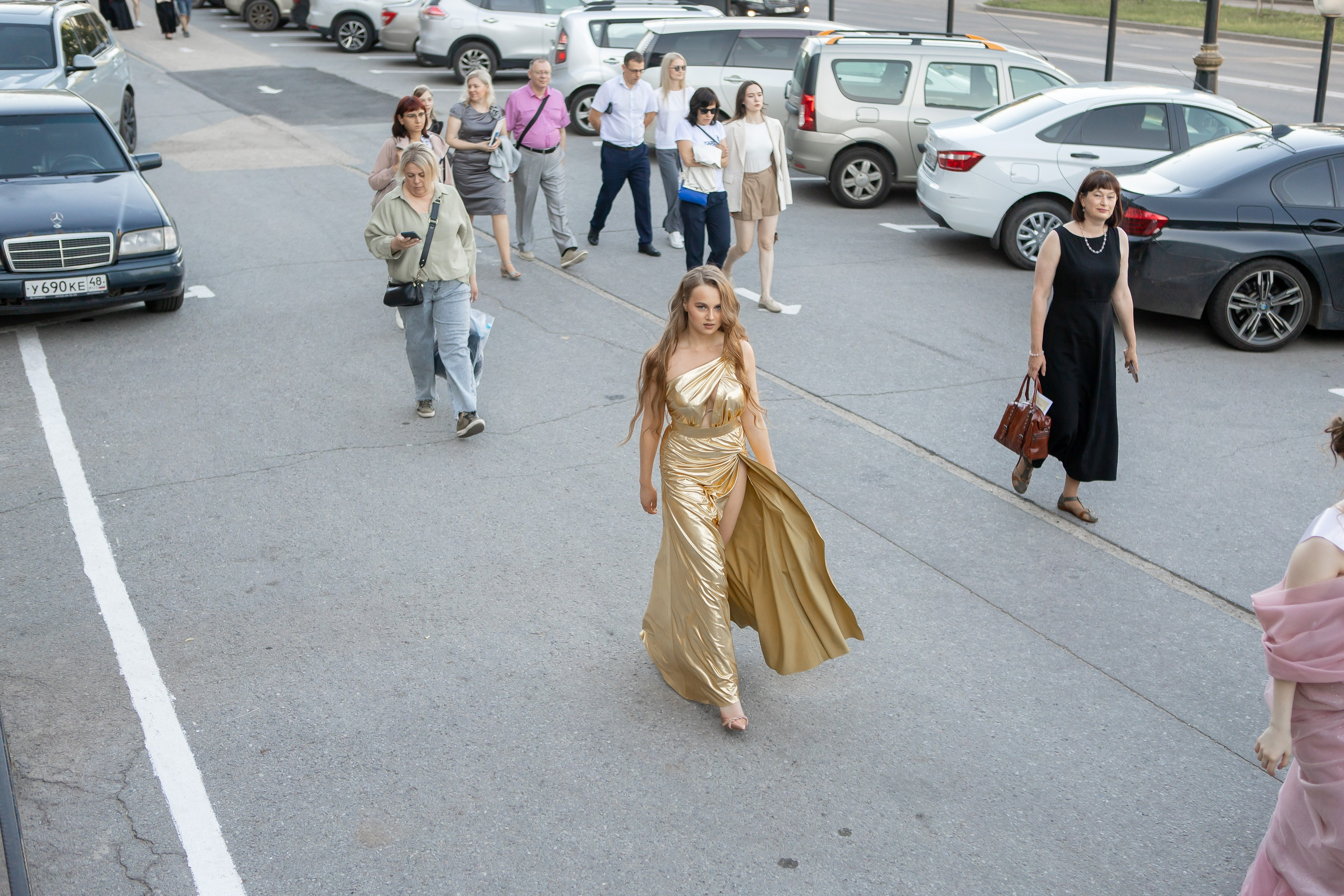 Выпускной Гимназия 12 2024 г. Свадебный и портретный Фотограф в Липецке Дмитрий Котюков