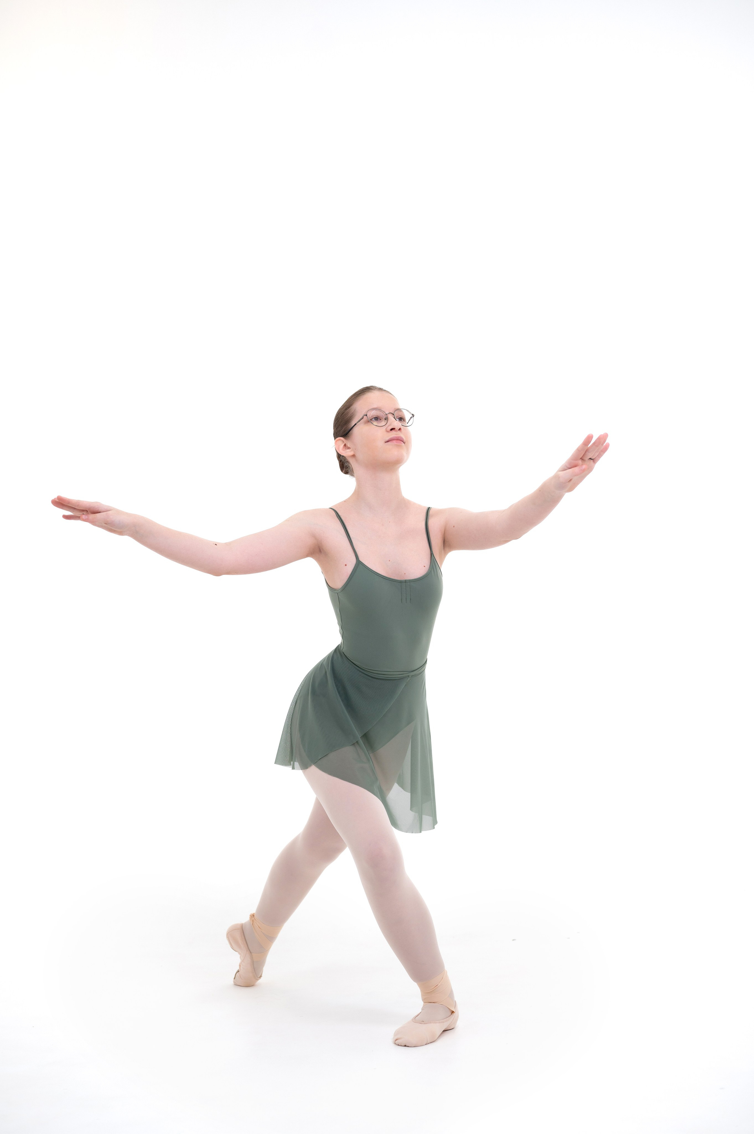 Выпускной альбом хореографичесского коллектива «Пилигрим». Фотограф новорожденных, семейный детский в Тюмени Татьяна Морозова