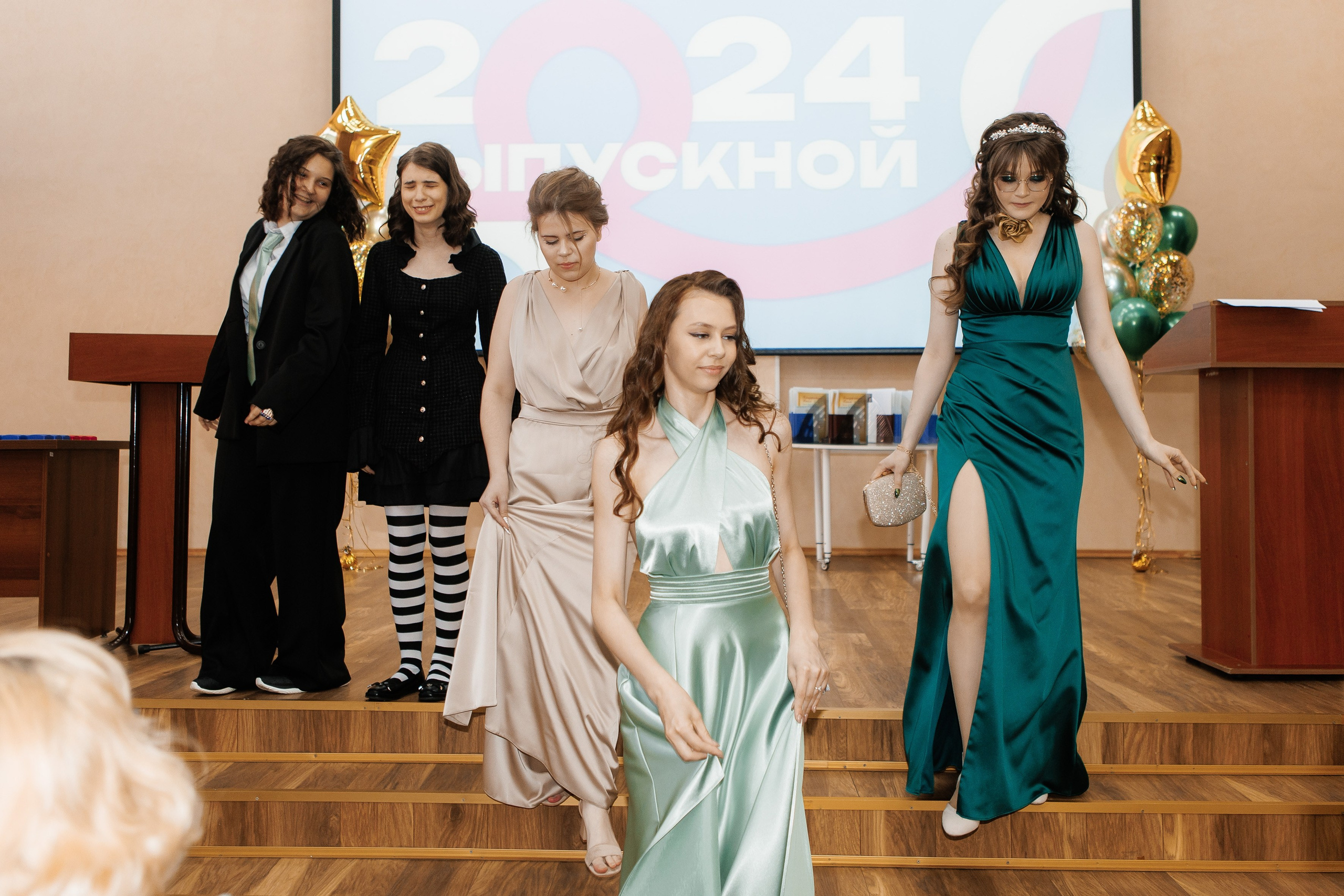 Выпускной Гимназия 12 2024 г. Свадебный и портретный Фотограф в Липецке Дмитрий Котюков