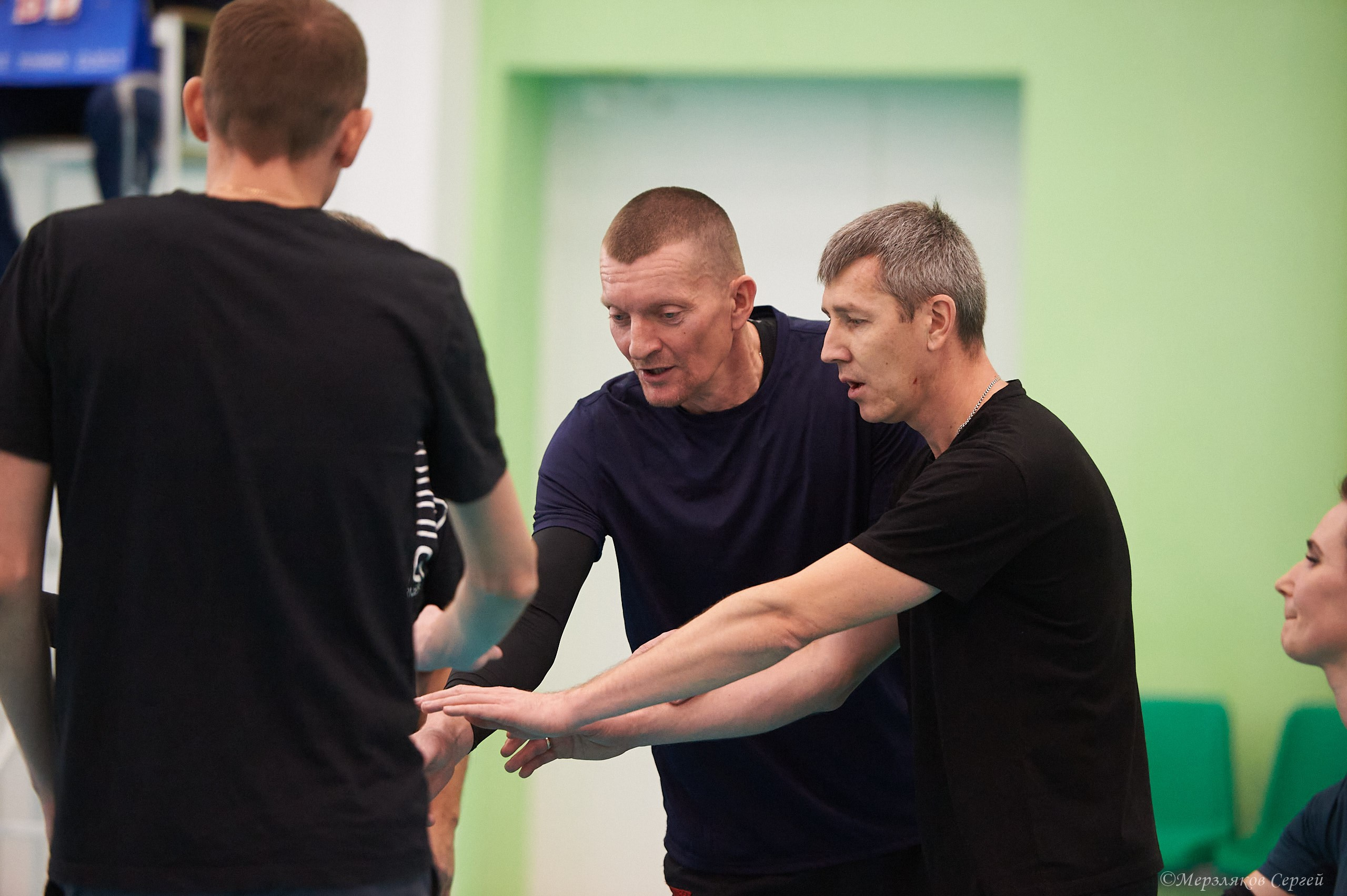 Новогодний волейбольный турнир. Ижевск. 16.12.23. Спортивный репортажный фотограф в Ижевске Сергей Мерзляков