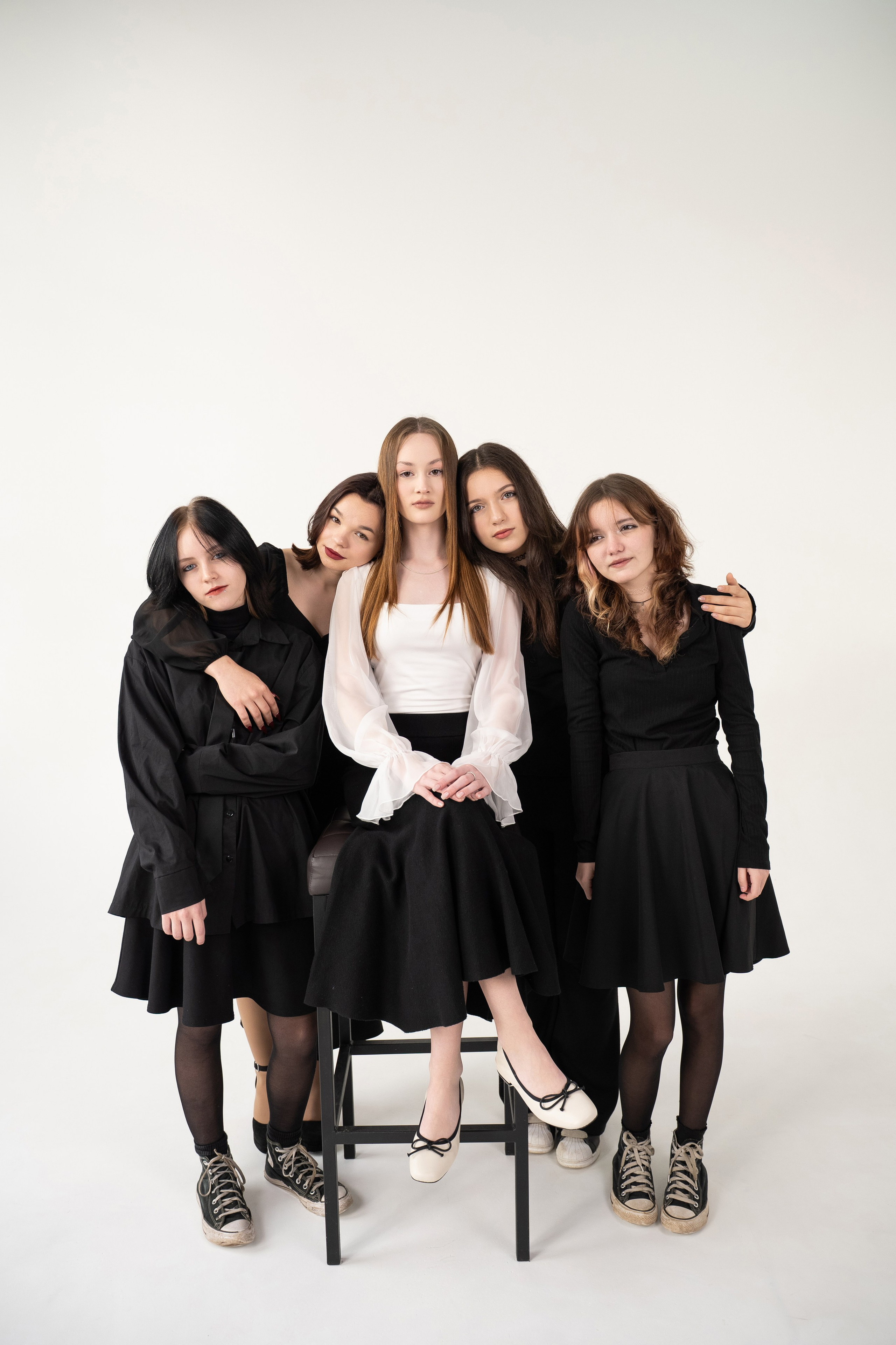 ВЫПУСКНИКИ 9 КЛАСС. МАРГАРИТА КУДРЯШОВА СВАДЕБНЫЙ И СЕМЕЙНЫЙ ФОТОГРАФ ТВЕРЬ МОСКВА