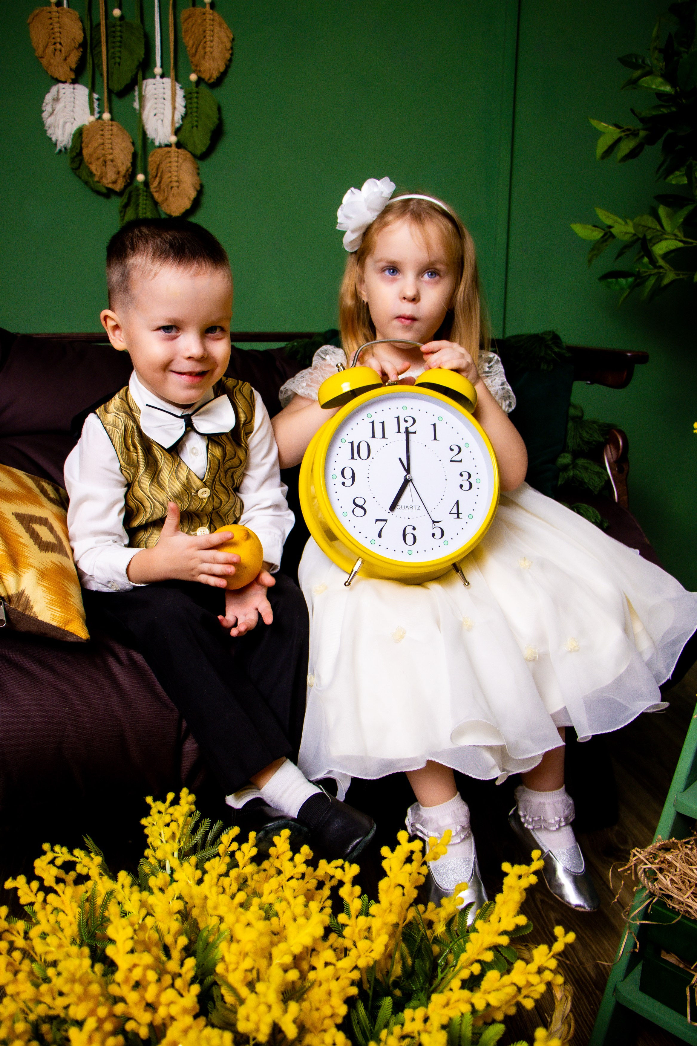 Семейная съемка с мимозой. Фотограф Татьяна Матрос