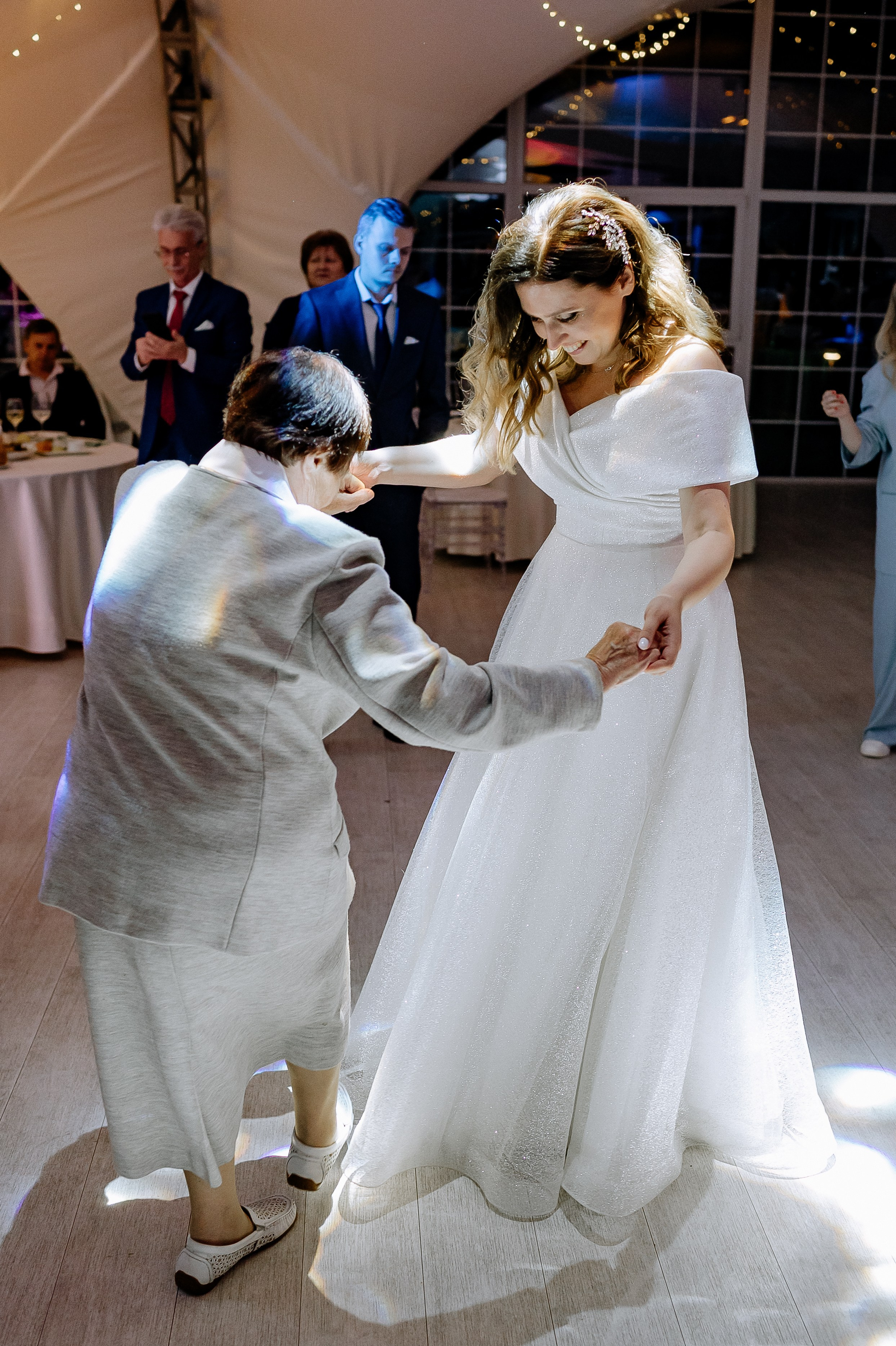 Свадебная фотосессия и выездная регистрация в Artiland. Свадебный фотограф Москва — Сергей и Татьяна