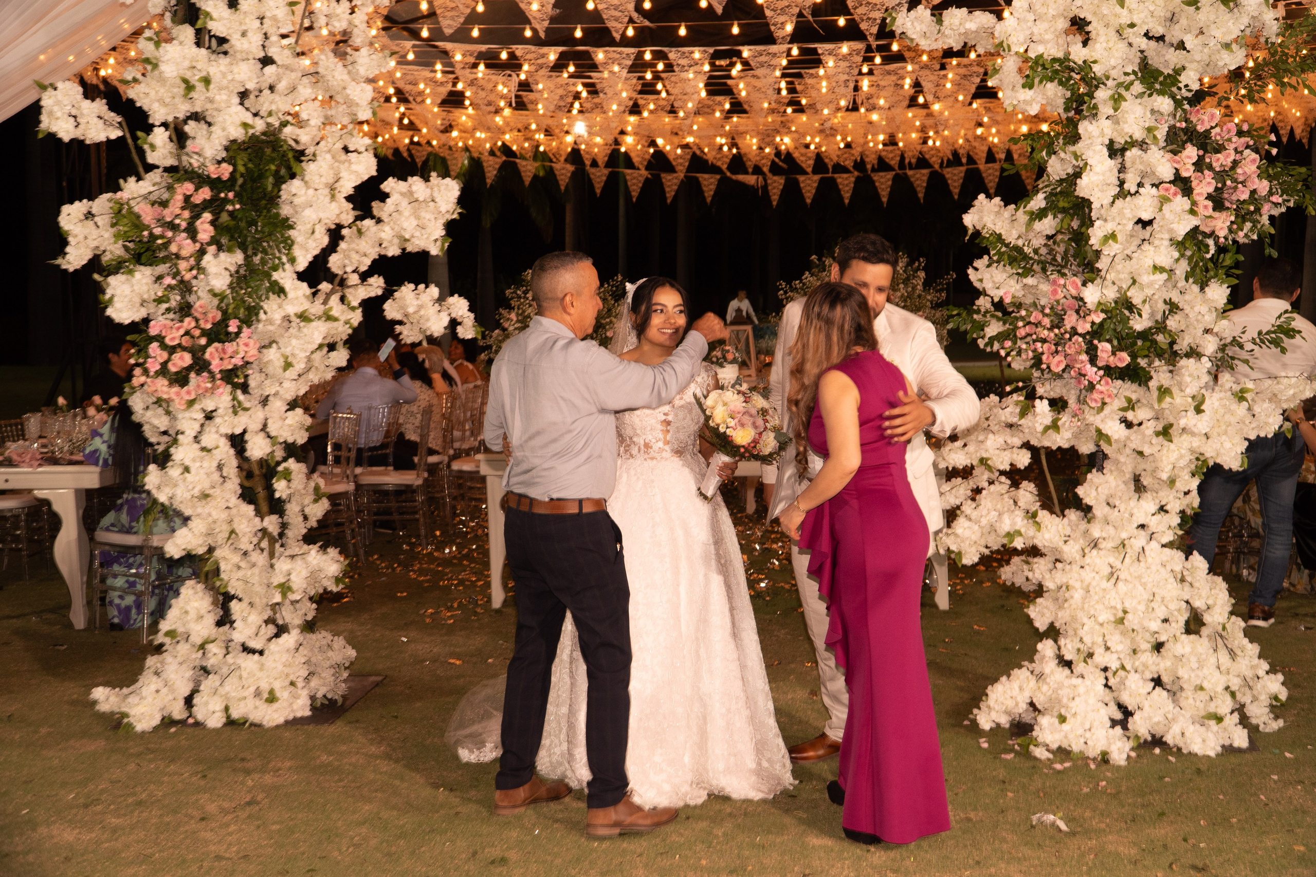 Carola & Gerson. Wedding Photographer in Barcelona and Medellin