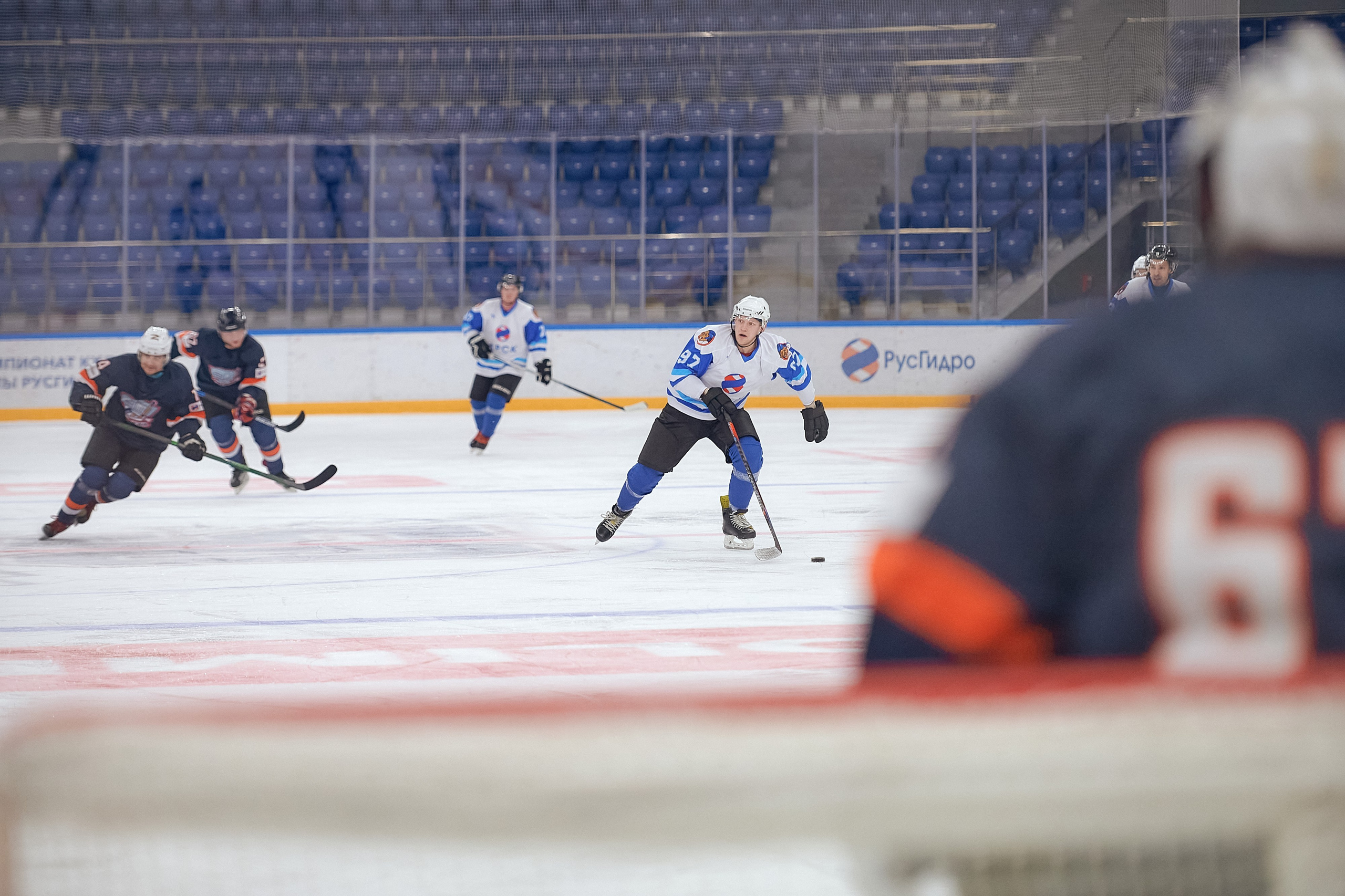 Портфолио репортажной фотосъёмки: Кристалл арена — Хоккей — РусГидро. Фотограф Яковлев Роман — Красноярск