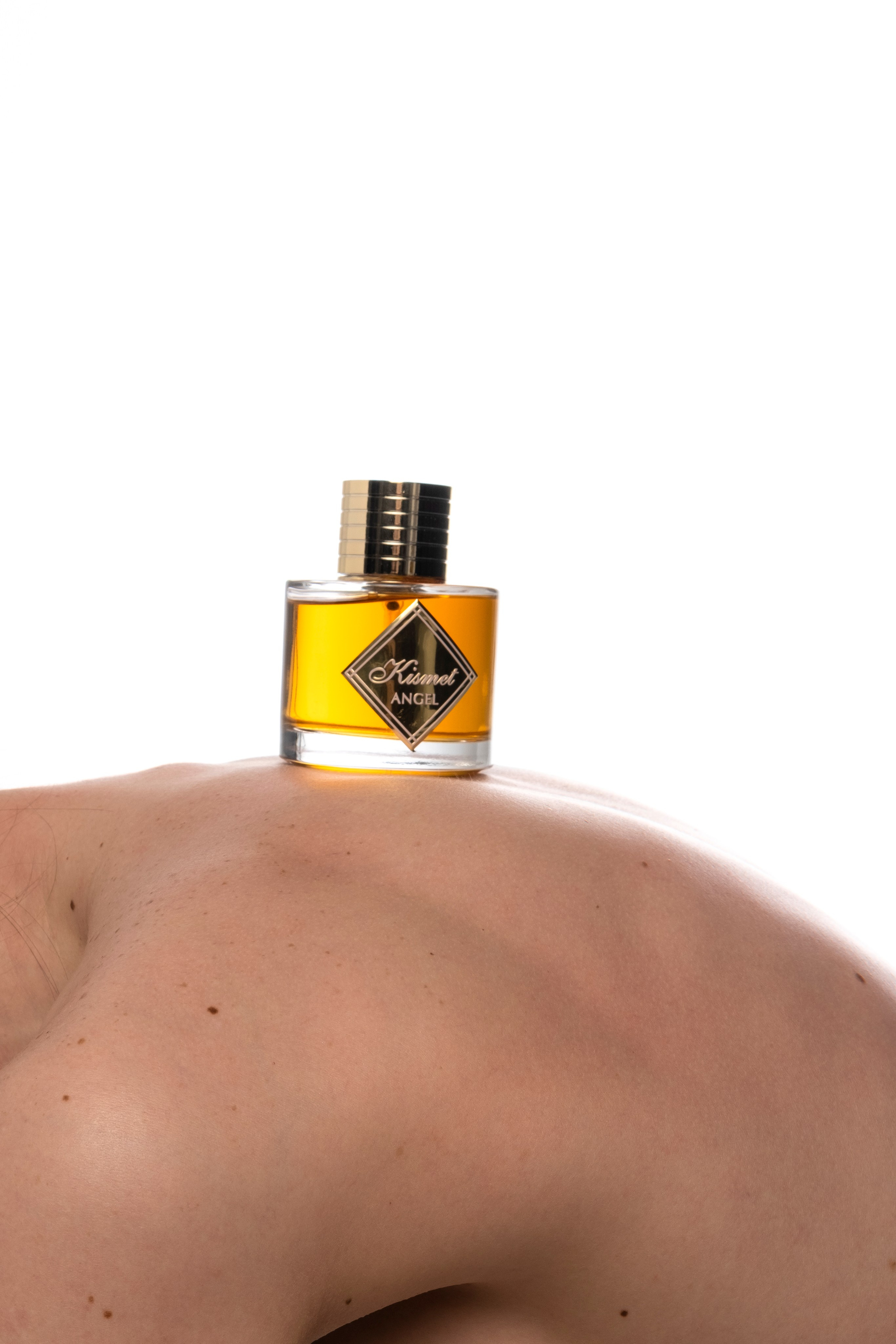 Парфюм. Портретная и Fashion фотосъемка в Москве КРИС KISS. Лукбуки и каталоги