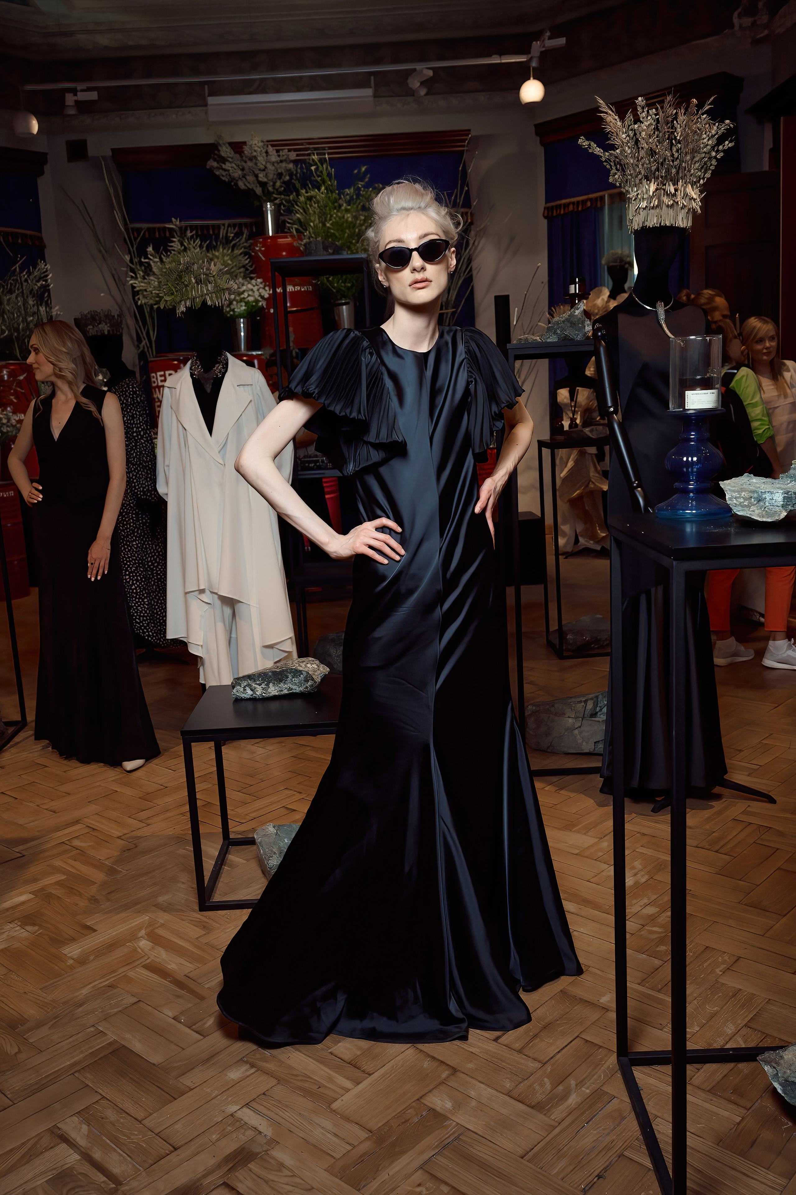 FHUB.2023. Дима Бабушкин. Фотограф. Подиум. Репортаж. Творчество. Дорого