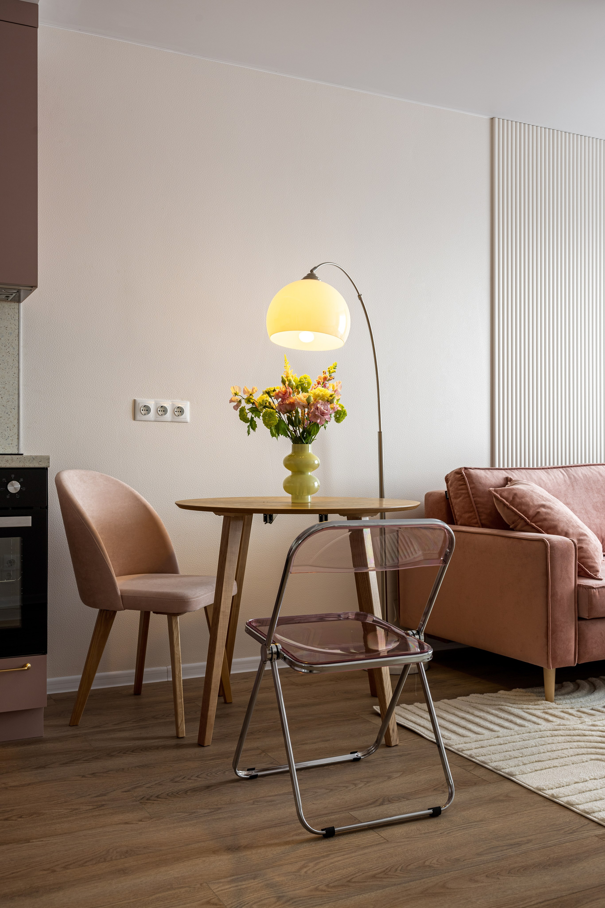 Леденцовый контемпорари с элементами глэм-софт. Veselinskiy| Интерьерный фотограф | Москва